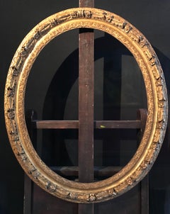 Antique 18th Century Carved Gilt Wood Oval Frame