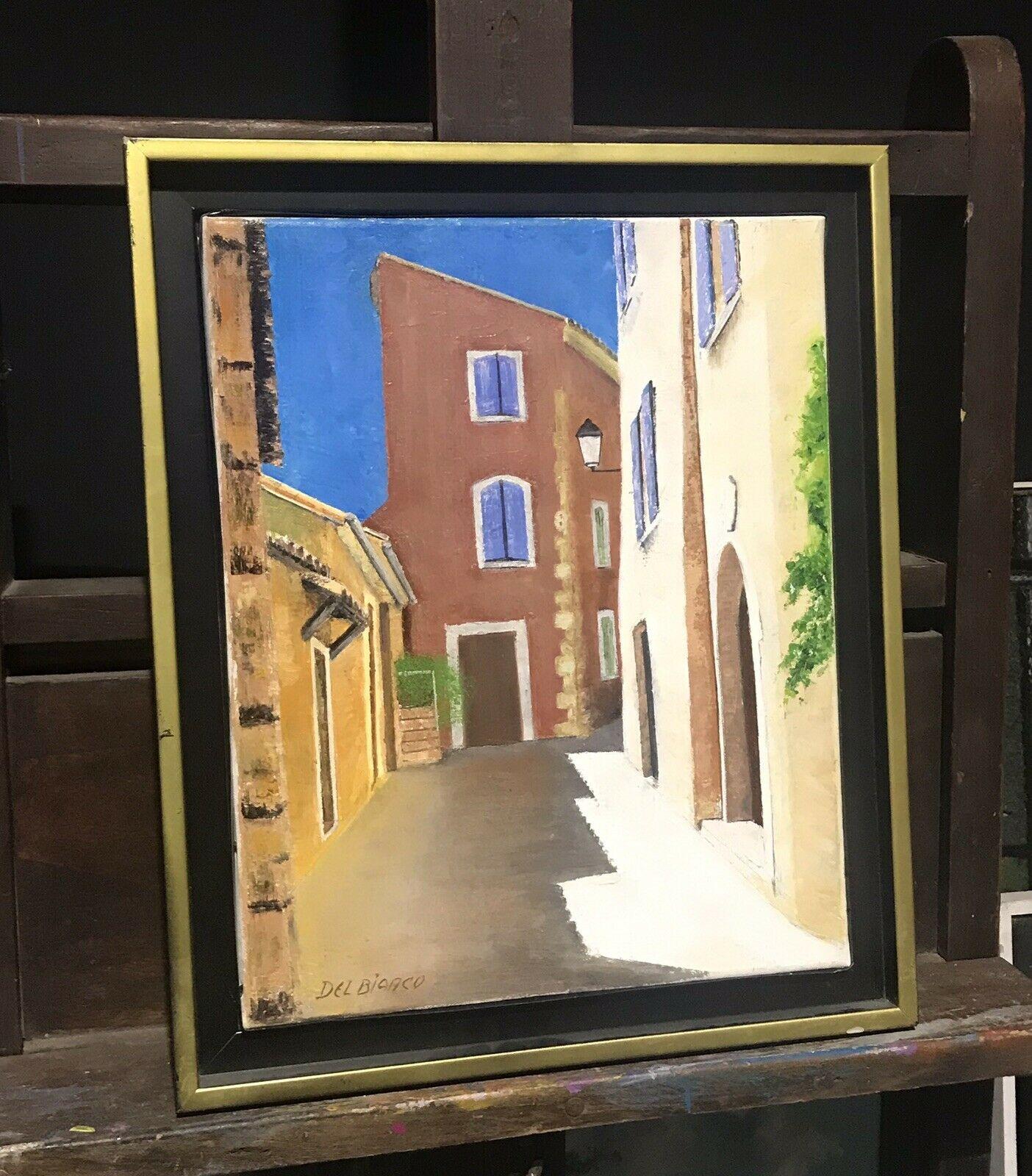 OLIO FIRMATO FRANCESE DEL XX SECOLO - SCENA DI STRADA VUOTA MEDITERRANEA VECCHIE CASE - Landscape Painting Marrone di LOUIS DEL BIANCO (B.1925