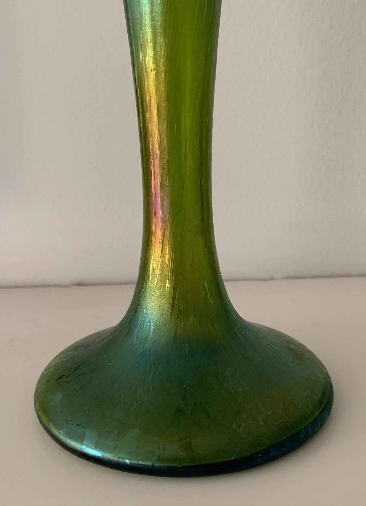 1890 Iridescent Art Nouveau Glass Vase For Sale 2