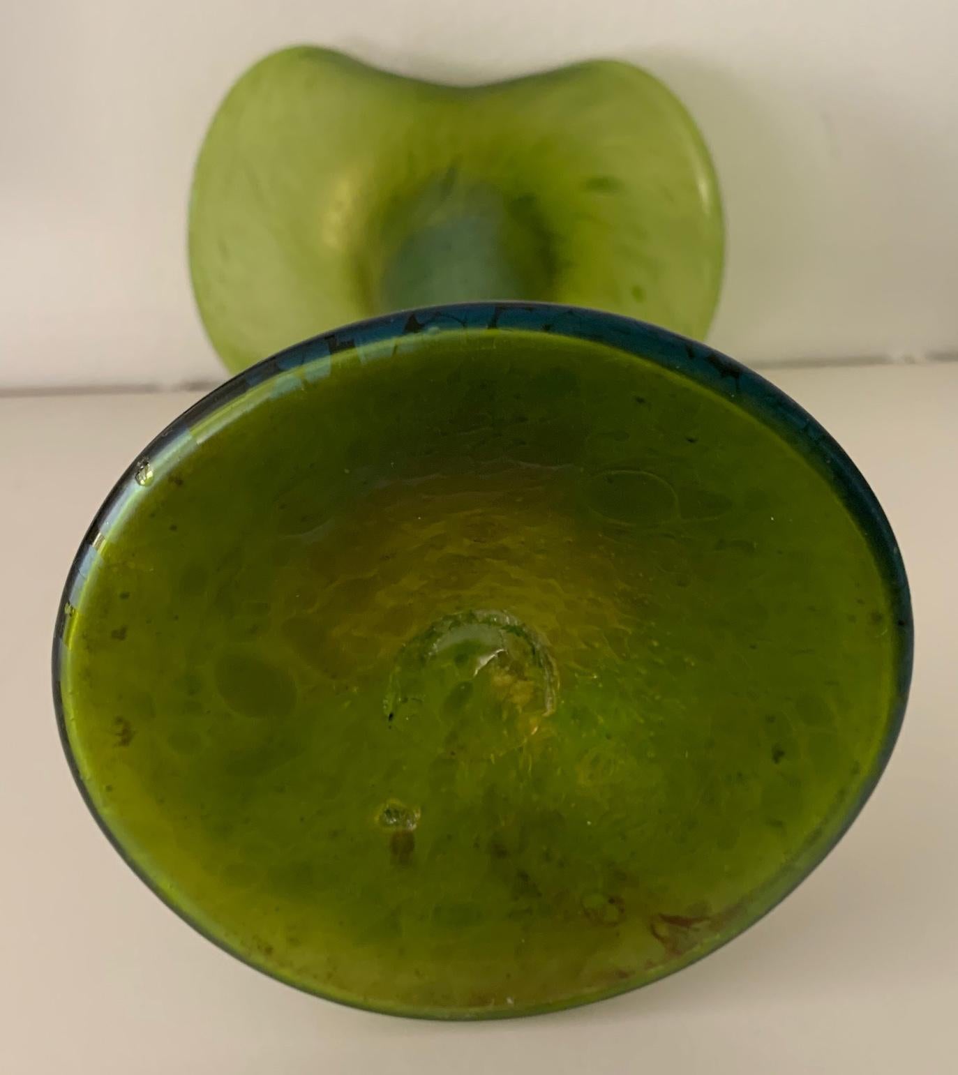 1890 Iridescent Art Nouveau Glass Vase For Sale 3