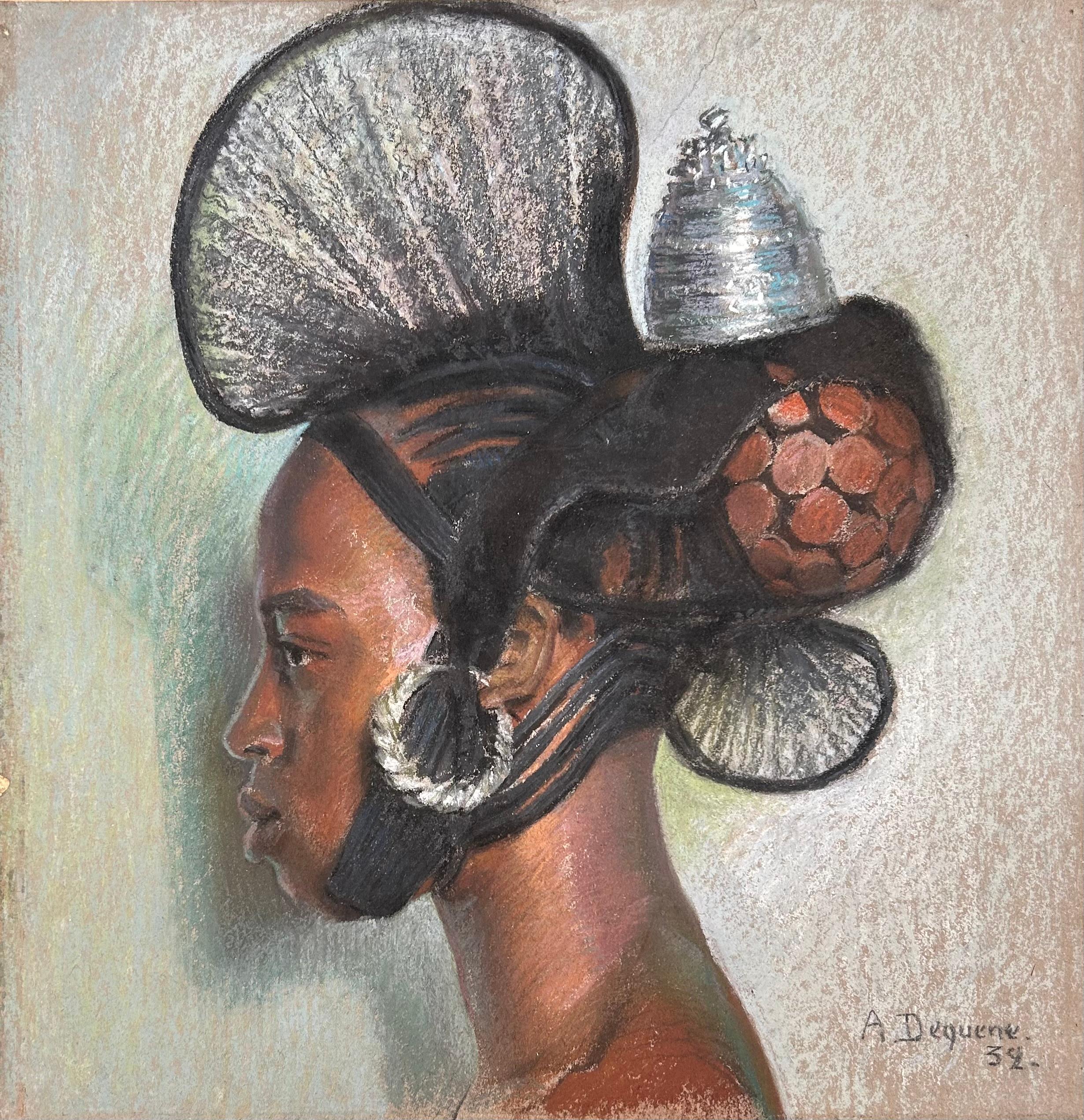 Fouta Djallon woman with crest headdress