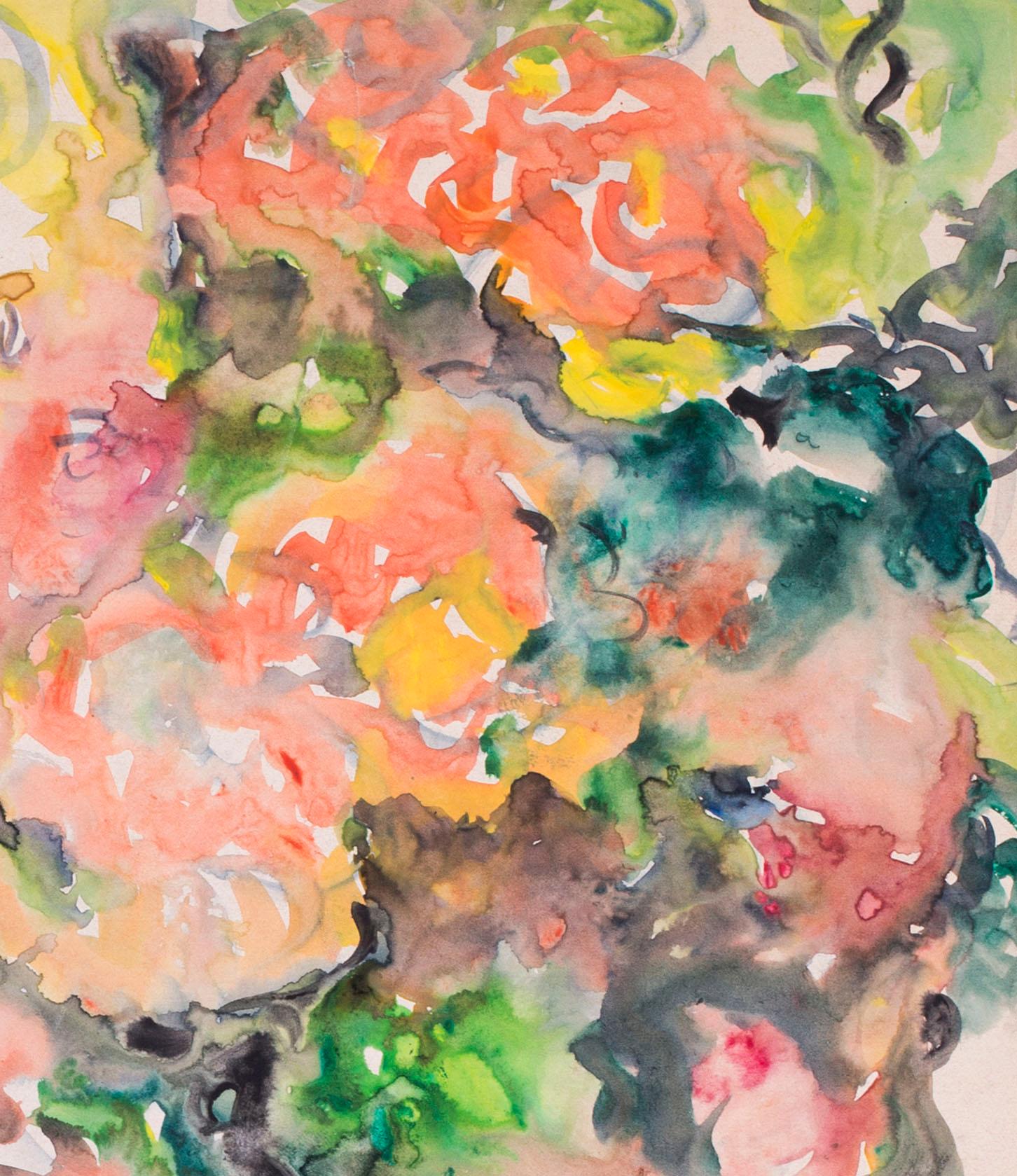 Acquerello britannico della metà del XX secolo su tavola, natura morta di fiori - Still-Life Beige di Derrick Latimer Sayer