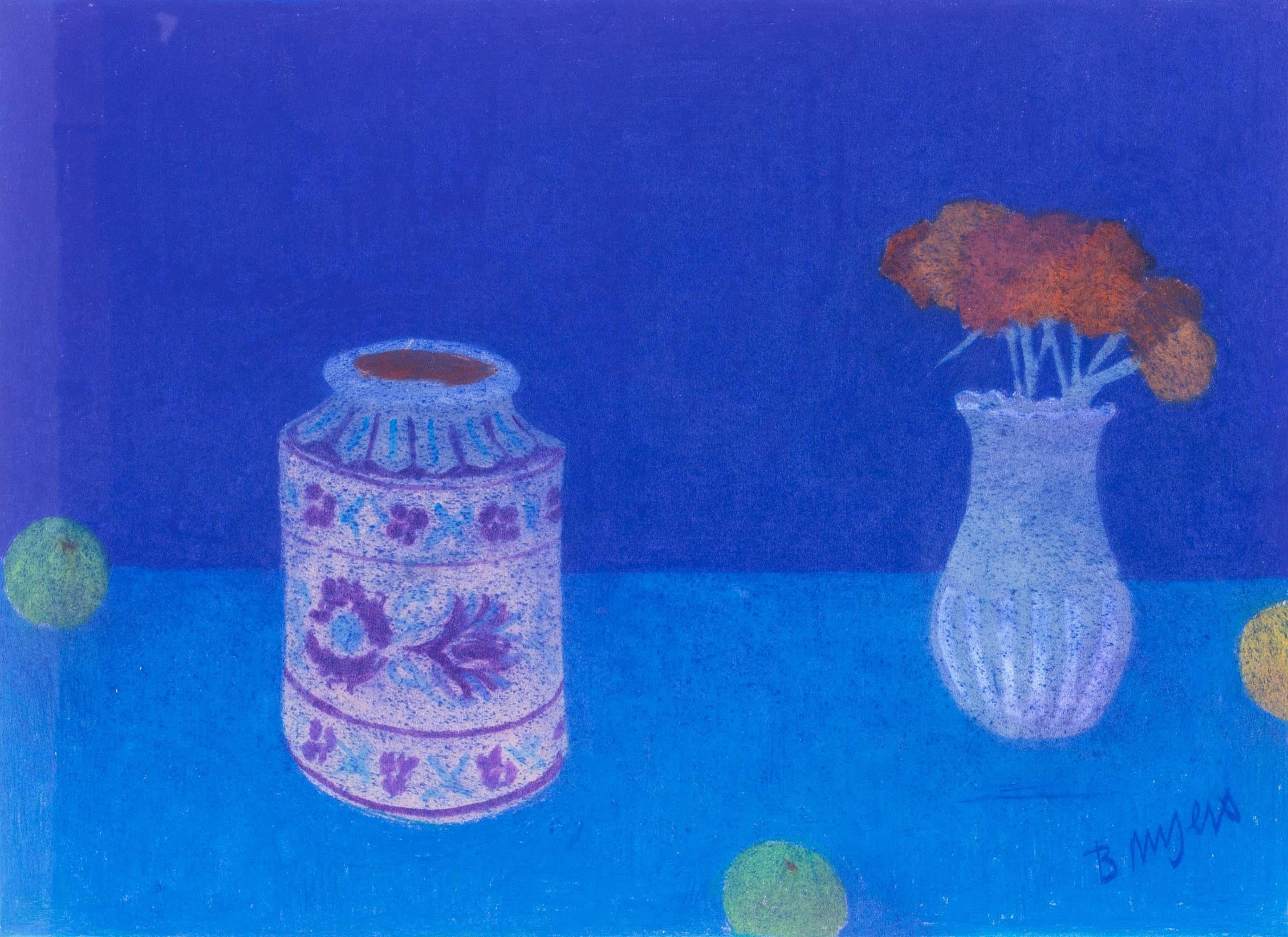 Modernes britisches Stilleben des 20. Jahrhunderts in Blau von Bernard Myers in Pastell 1
