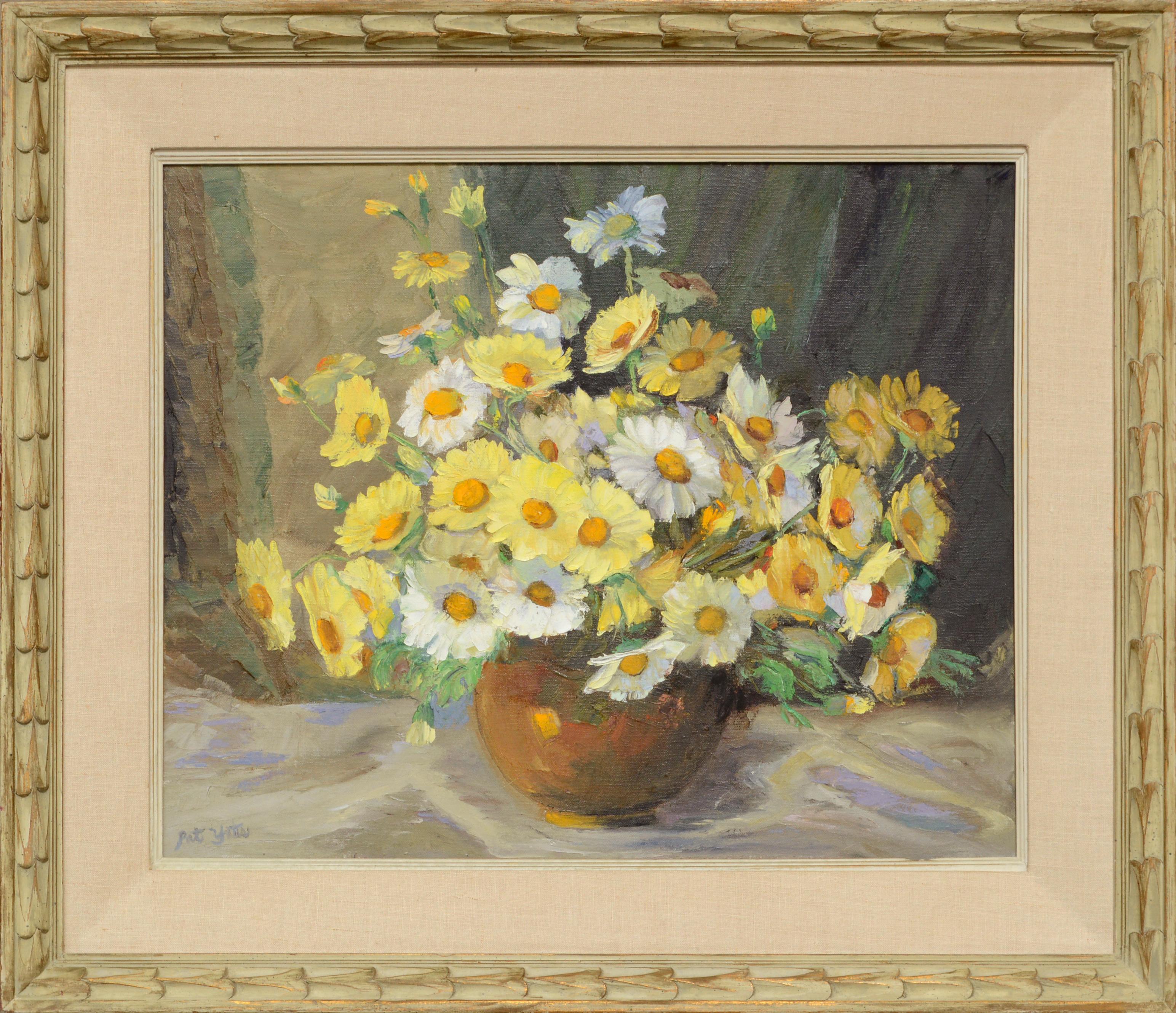 Pat Yates Interior Painting - Mid Century Yellow and White Daisies Floral Bouquet Still-Life