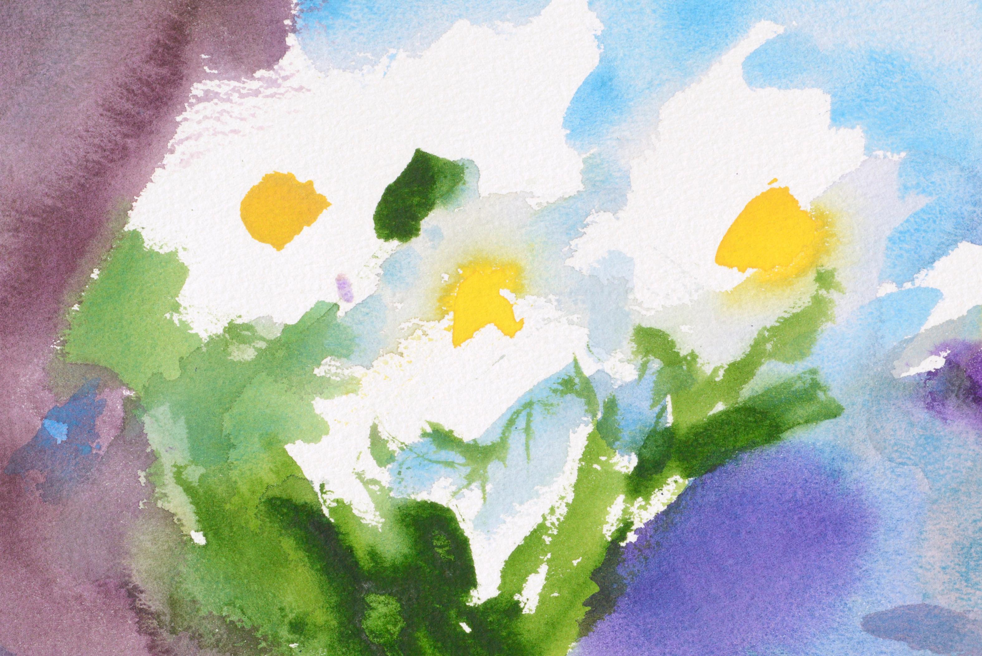 Abstraktes Stillleben mit weißen und gelben Blumen  – Art von Les Anderson