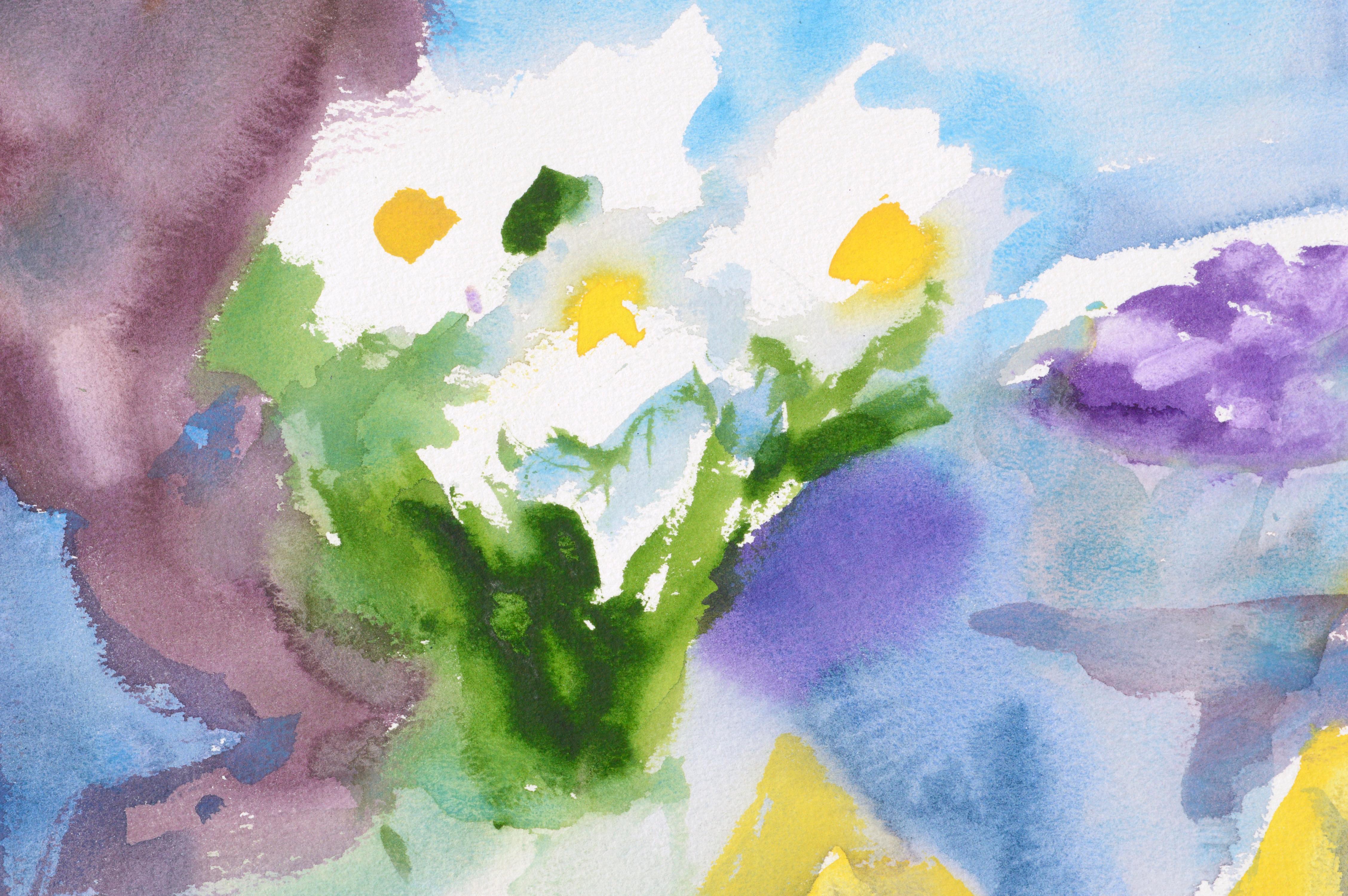 Abstraktes Stillleben mit weißen und gelben Blumen (Grau), Still-Life, von Les Anderson