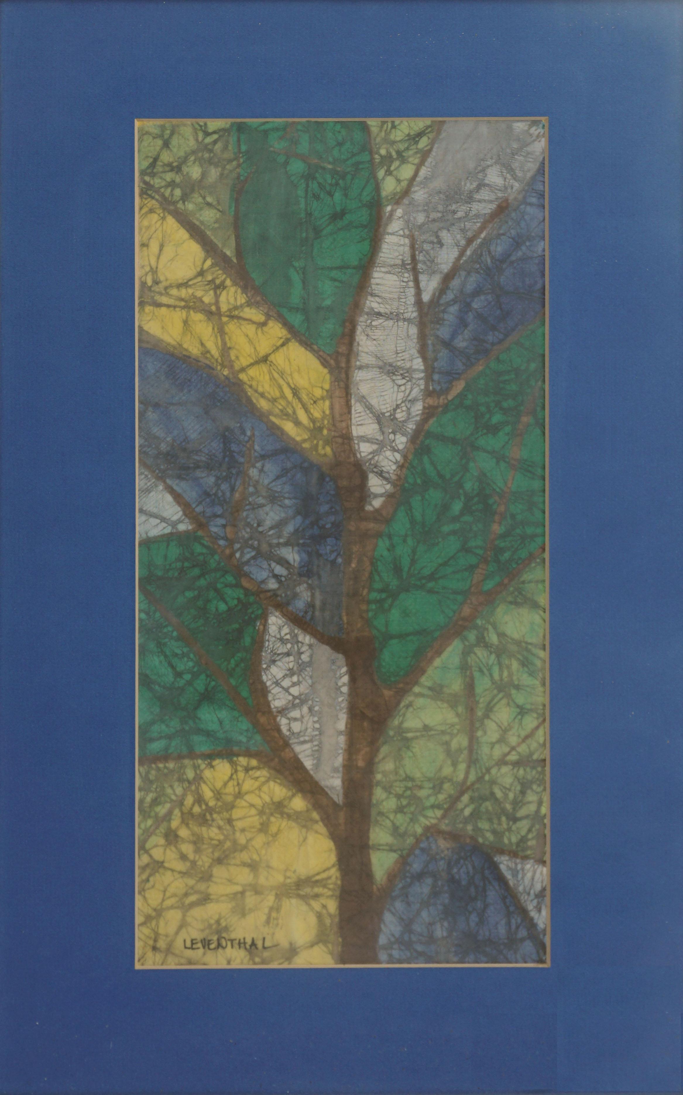 Tissu batik abstrait en forme d'arbre en caoutchouc jaune, vert et bleu - Painting de Leventhal