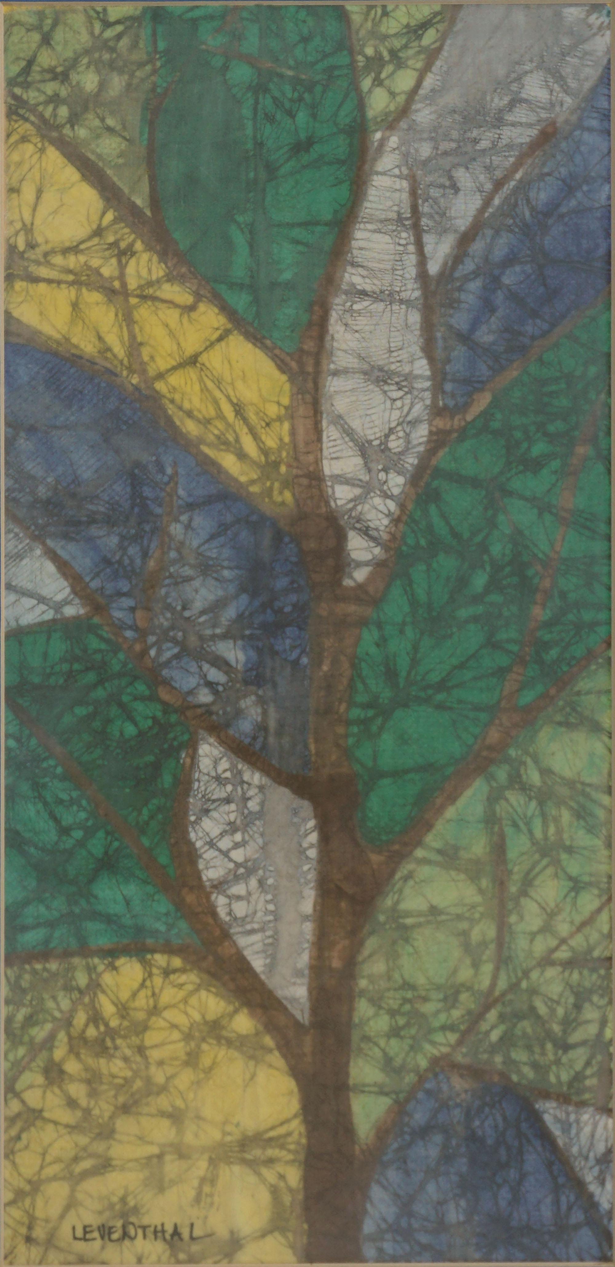 Tissu batik abstrait en forme d'arbre en caoutchouc jaune, vert et bleu - Moderne Painting par Leventhal
