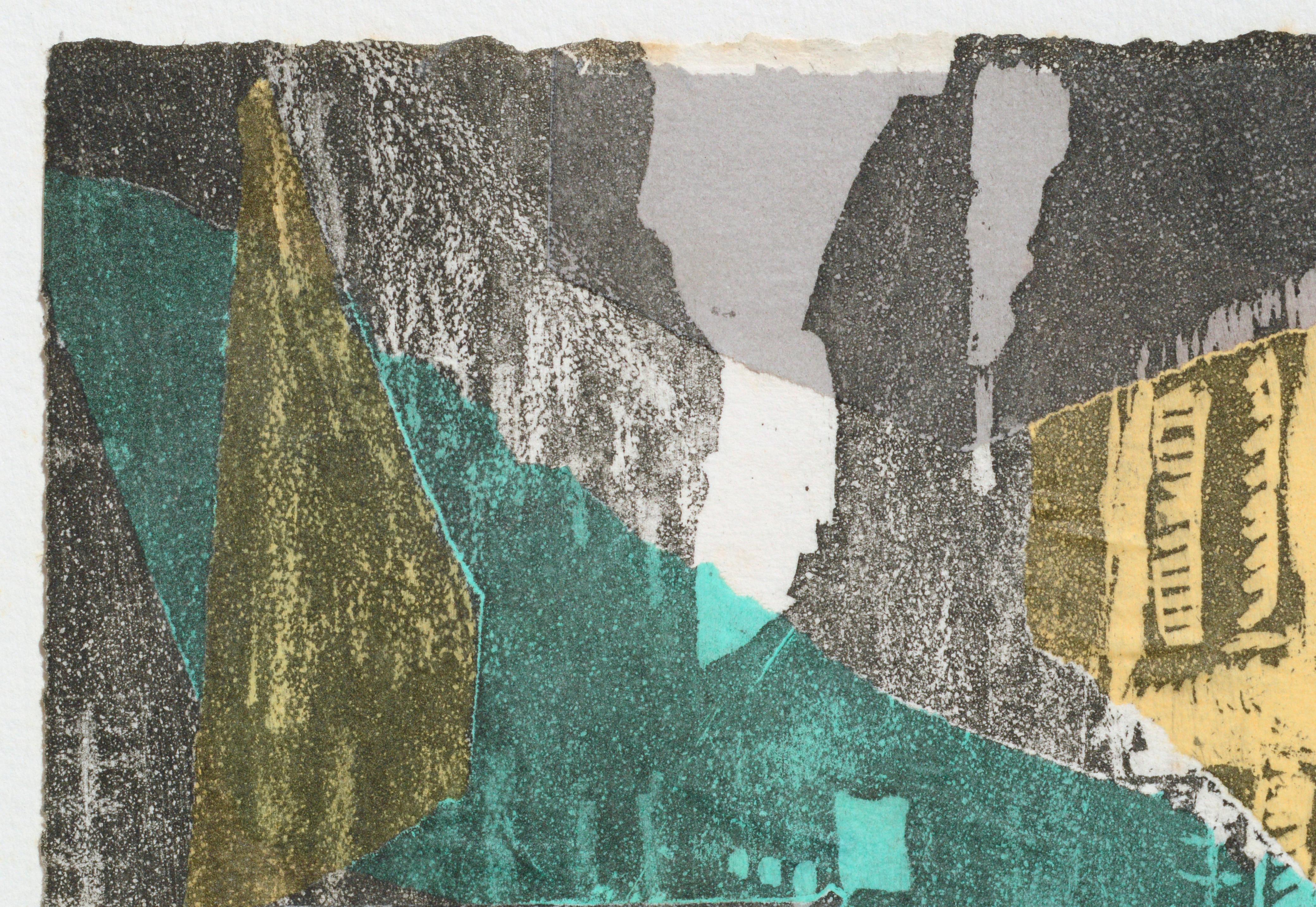 Moderne abstrakte Stadtlandschaft der abstrakten Moderne mit gelbem und grünem Abstrakt  (Abstrakter Impressionismus), Print, von Julia Pitcher