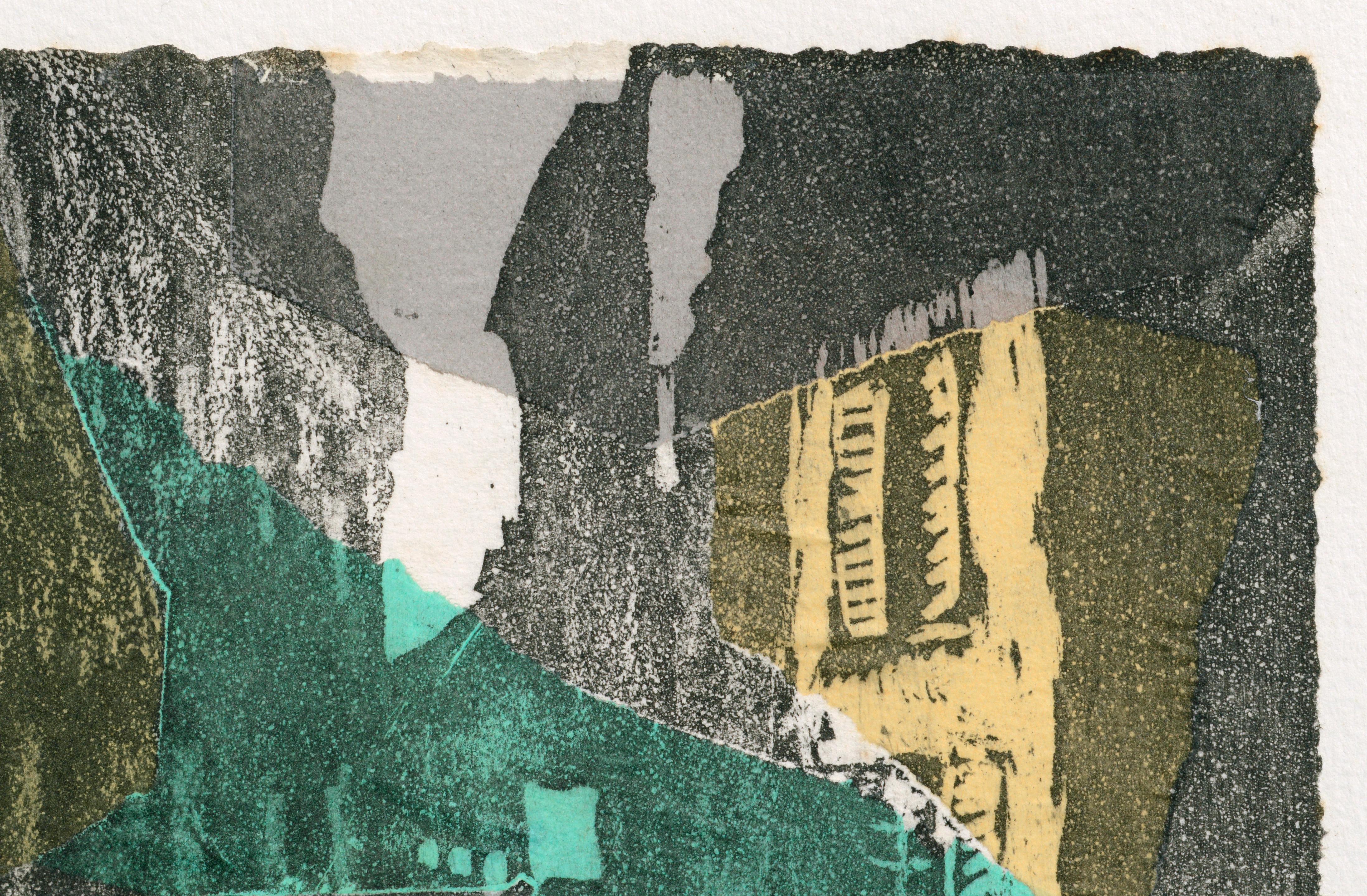 Moderne abstrakte Stadtlandschaft der abstrakten Moderne mit gelbem und grünem Abstrakt  (Schwarz), Landscape Print, von Julia Pitcher