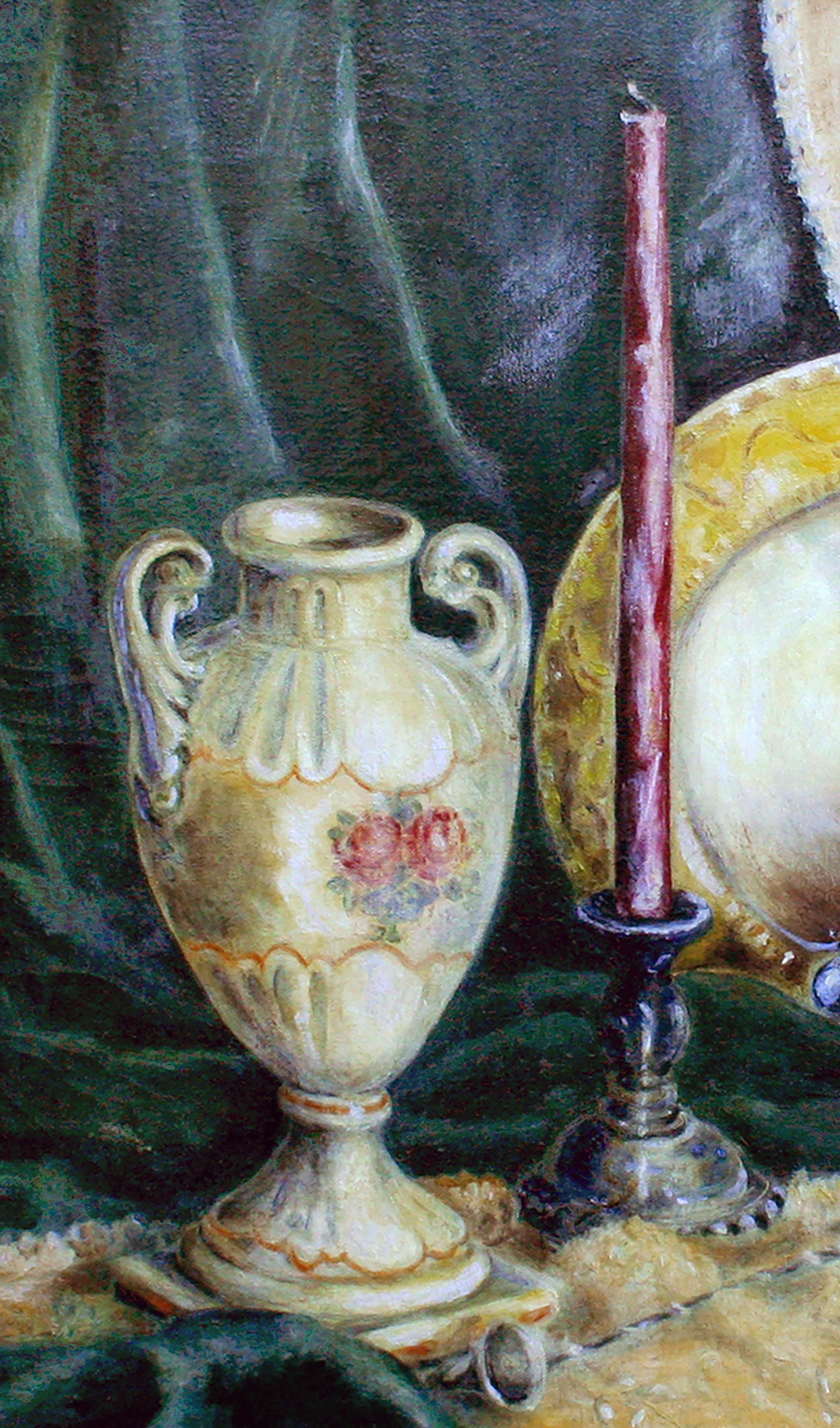 Elegantes Stillleben aus der Mitte des Jahrhunderts mit einer antiken Vase, einer hohen roten Kerze und einer Schale mit Äpfeln der kalifornischen Künstlerin Florence C. Sandfort (Amerikanerin, 20. Jahrhundert). Signiert 