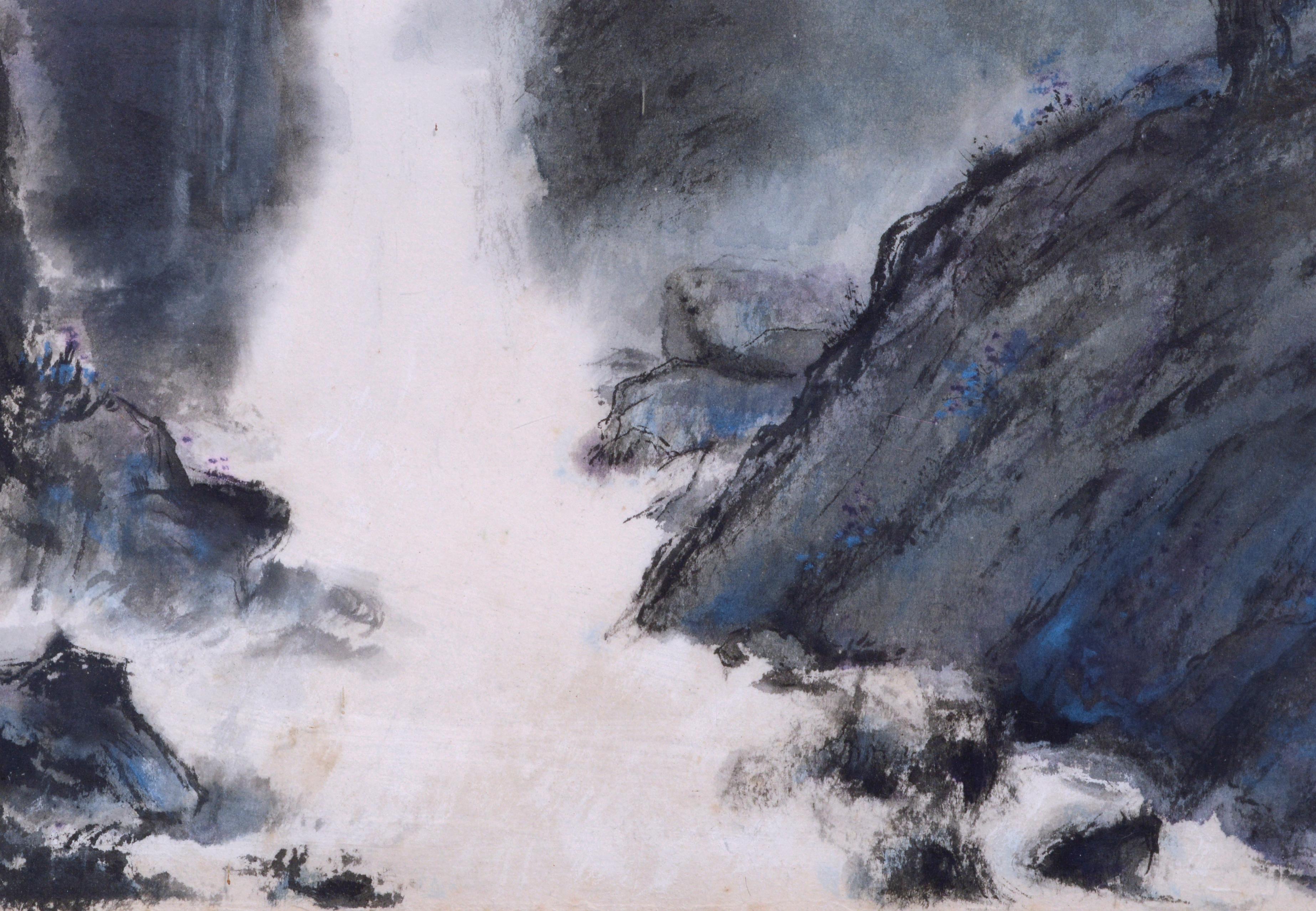 Représentation délicate des chutes de Vernal par un artiste inconnu (20e siècle). École d'aquarelle chinoise. Cette pièce est réalisée sur du papier de riz, posé sur un papier plus lourd. Comprend une côtelette de l'artiste et une calligraphie de