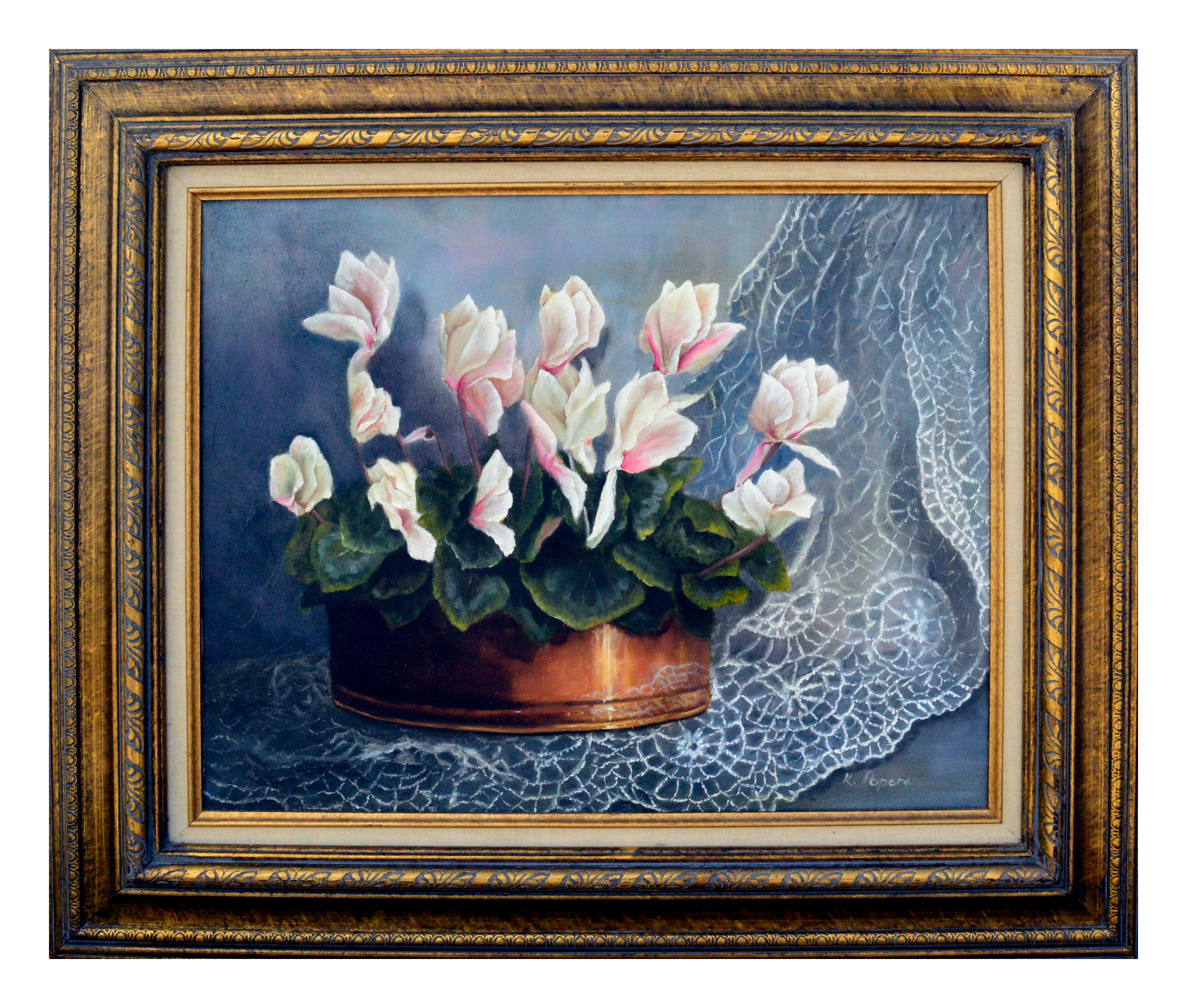 Still-Life Painting Katherine Popera - Nature morte au cyclamen blanc et à la dentelle