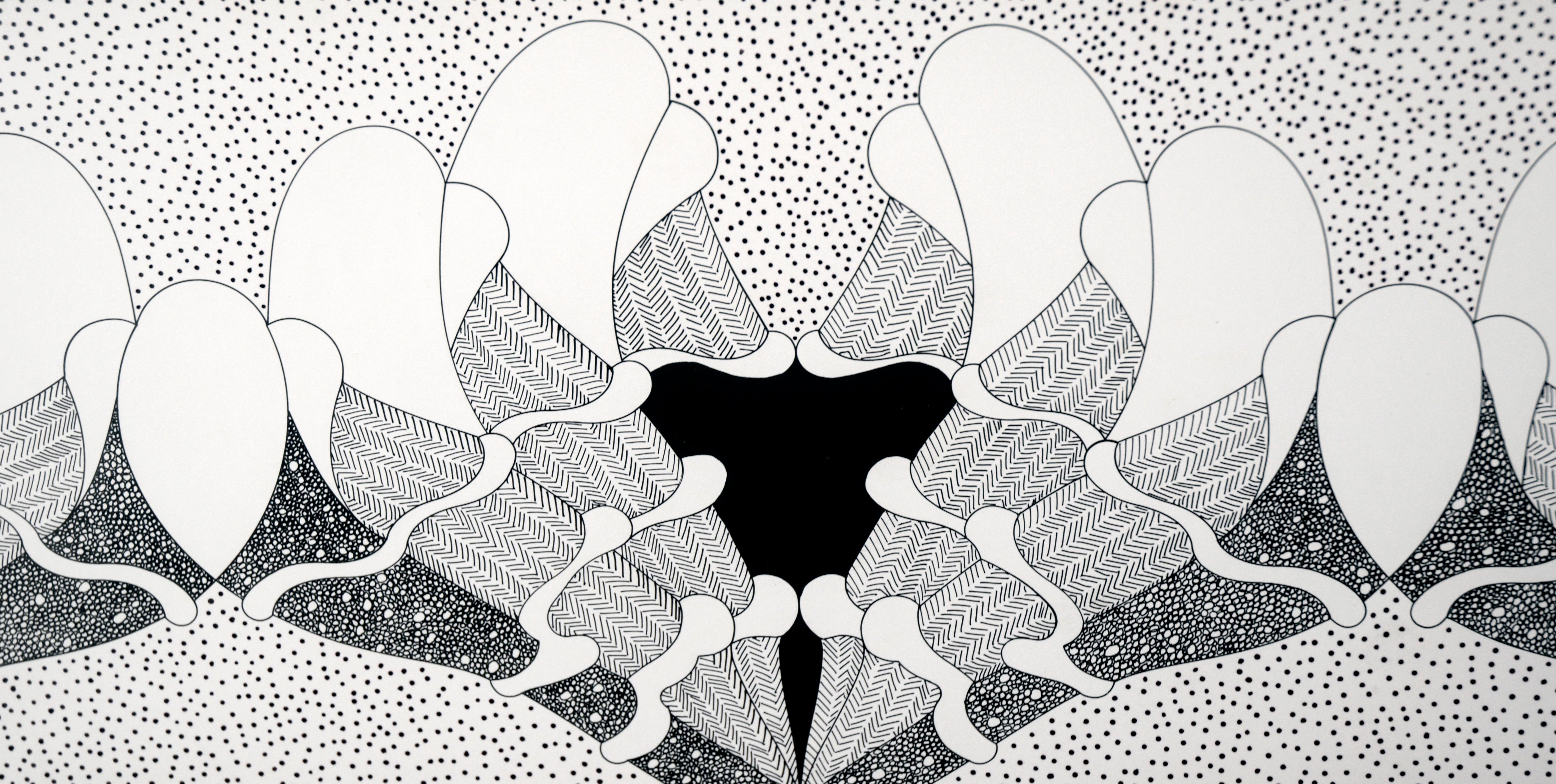 „Seefächer“ – Abstraktes ozeanisches Stillleben mit Feder und Tinte auf Karton (Schwarz), Abstract Drawing, von Patricia 