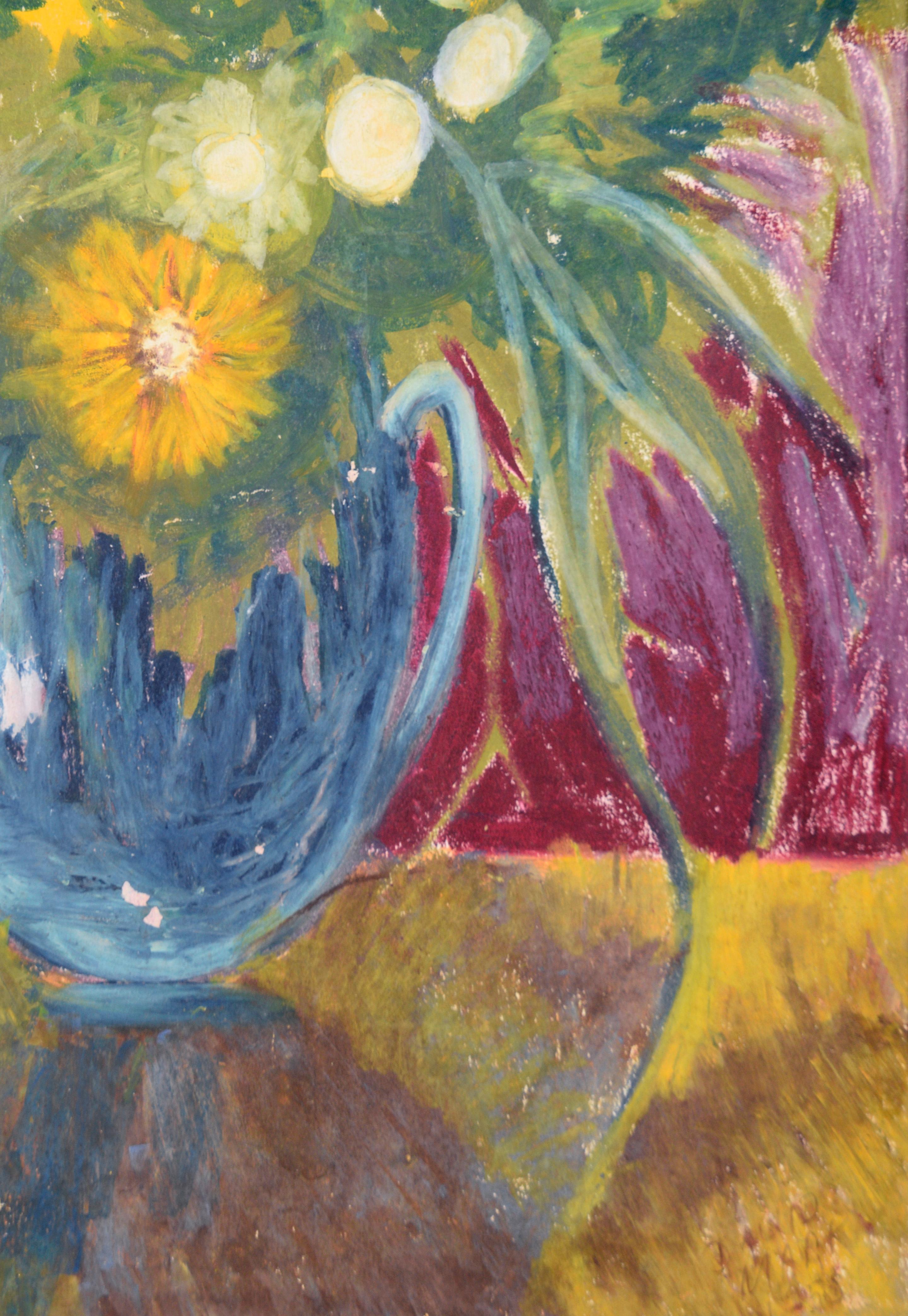 Daisies und Sonnenblumen – Stillleben, Ölpastell auf Papier

Dieses lustige, skurrile Ölpastell von David Mark (Amerikaner, 20. Jh.) zeigt leuchtende, abstrakte gelbe und weiße Blumen mit kontrastierenden Grün- und Blautönen des Laubes und einer