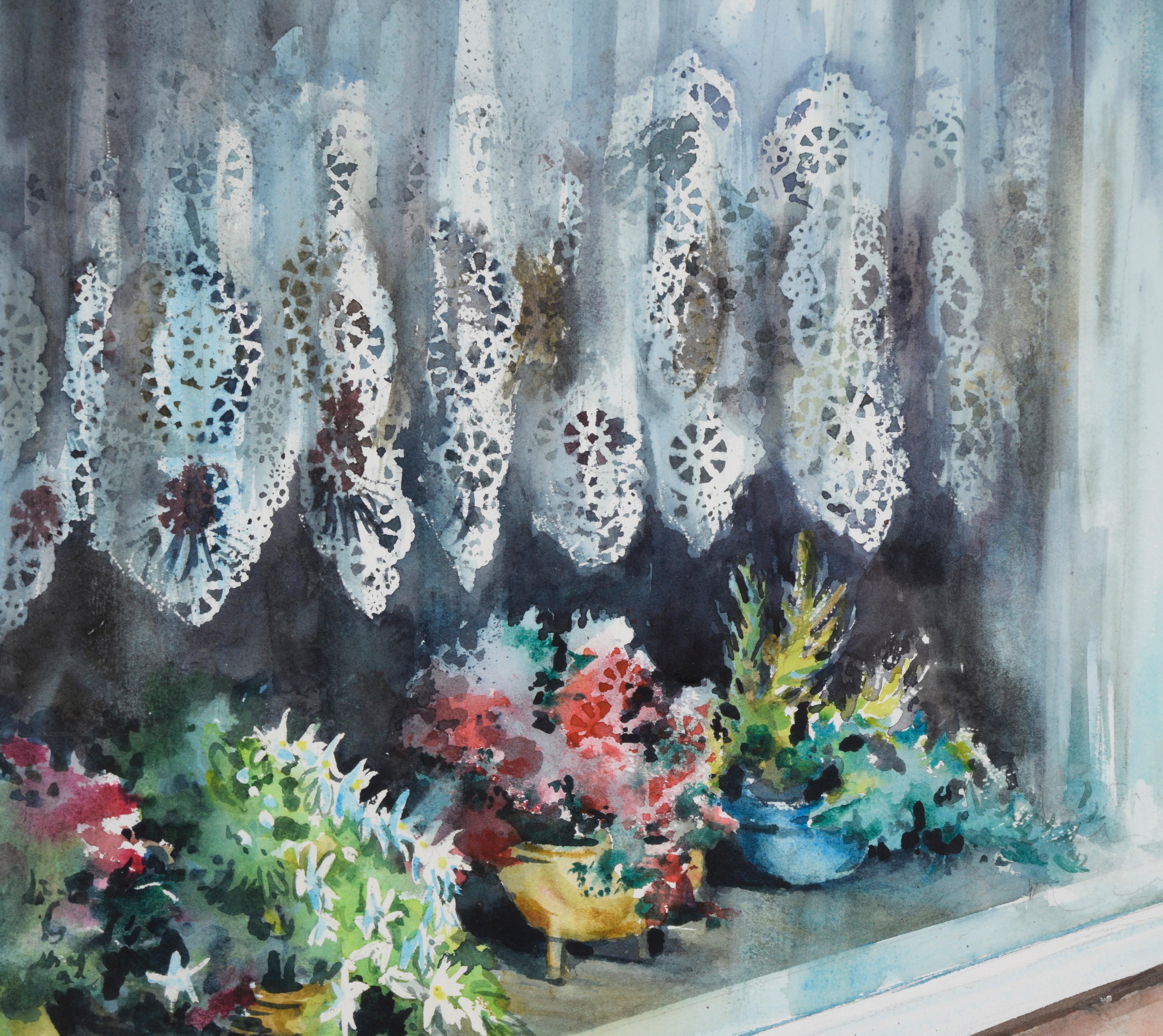 Nature morte originale à grande échelle -- rebord de fenêtre avec fleurs et rideaux de dentelle - Contemporain Art par Kay Duffy