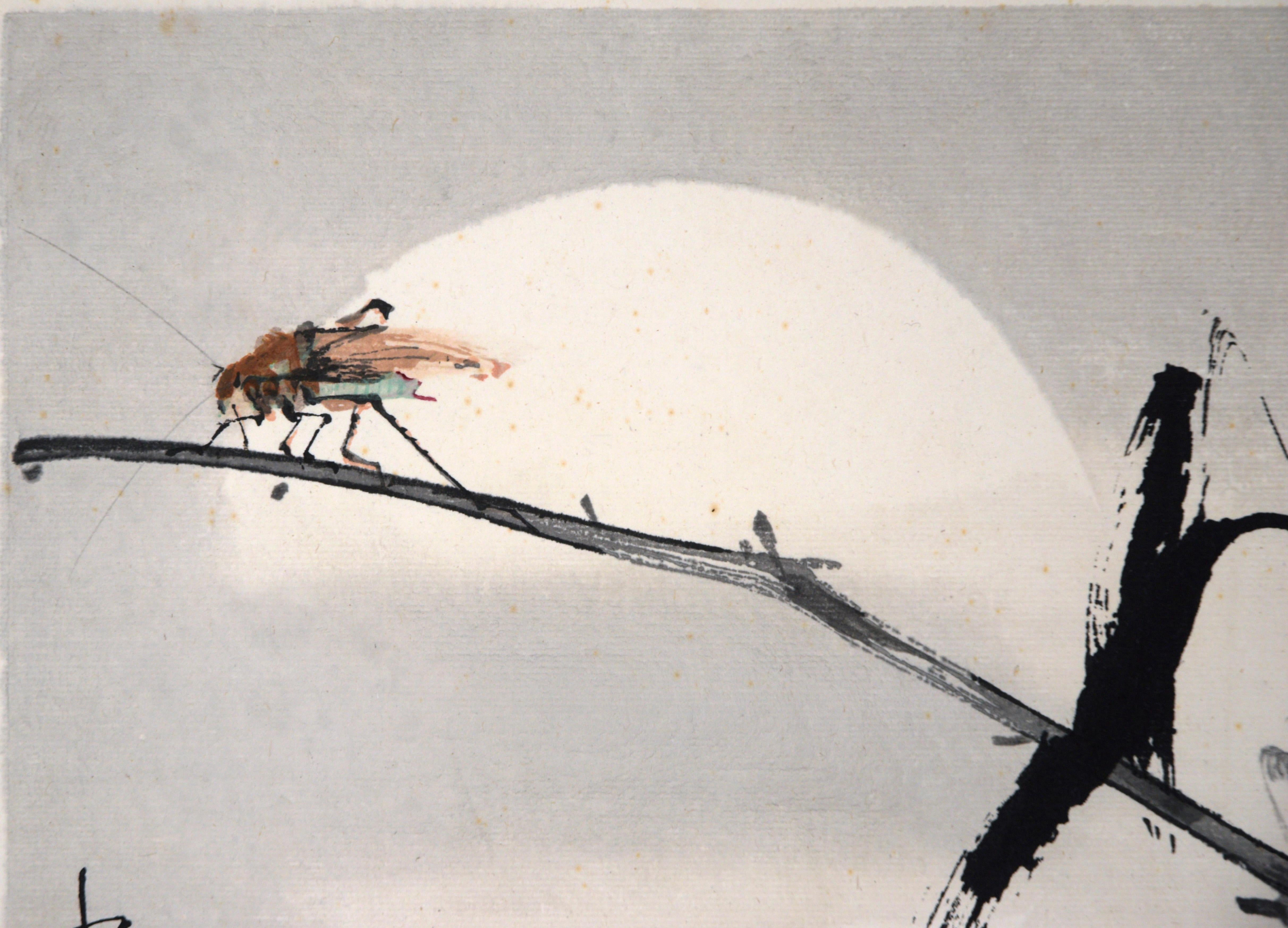 Grillo sul Branch - Pittura di uccelli e fiori della Scuola Lingnan di seconda generazione - Animal Art Beige di Zhao Shao'ang