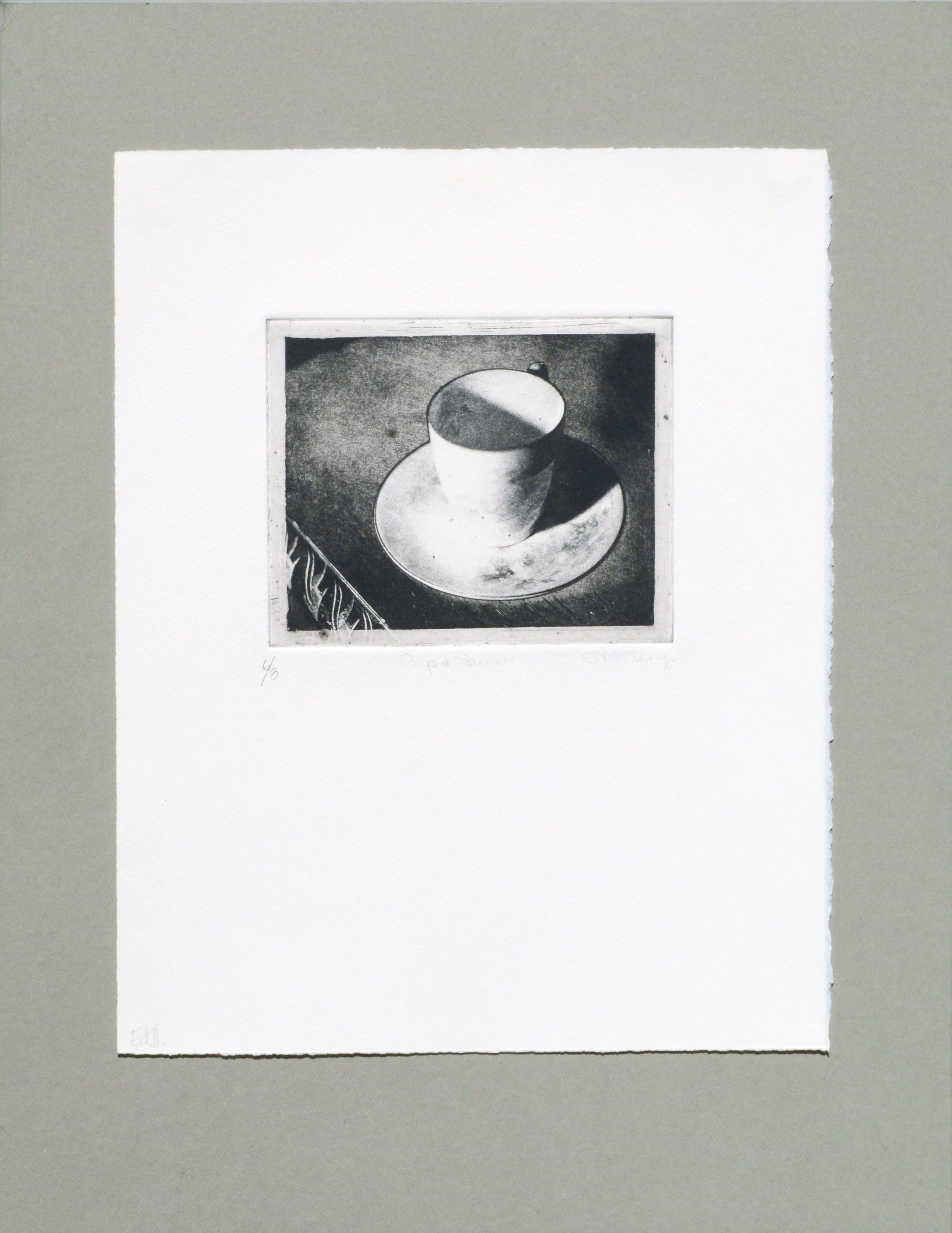 Claudette McElroy Interior Print – Cup & Saucer (Grandmother's Artifacts), Foto-Radierung Stillleben 