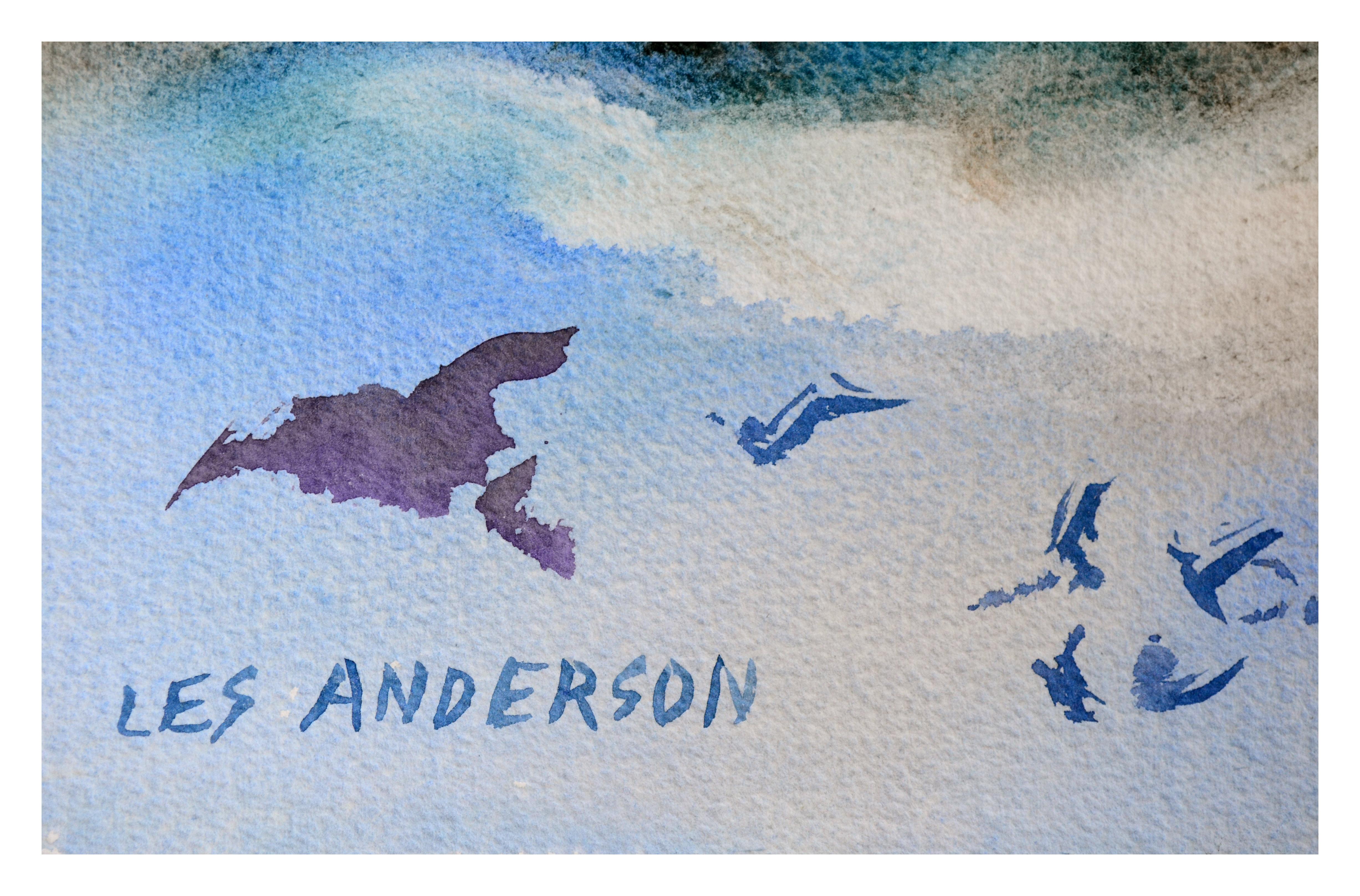 Ausdrucksstarke Aquarelllandschaft mit einer abstrahierten Brandung, die sich in einen verträumten Himmel ergießt, unterbrochen von silhouettierten Vögeln im Flug von Les (Leslie Luverne) Anderson (Amerikaner, 1928-2009). Aus dem Nachlass von Les