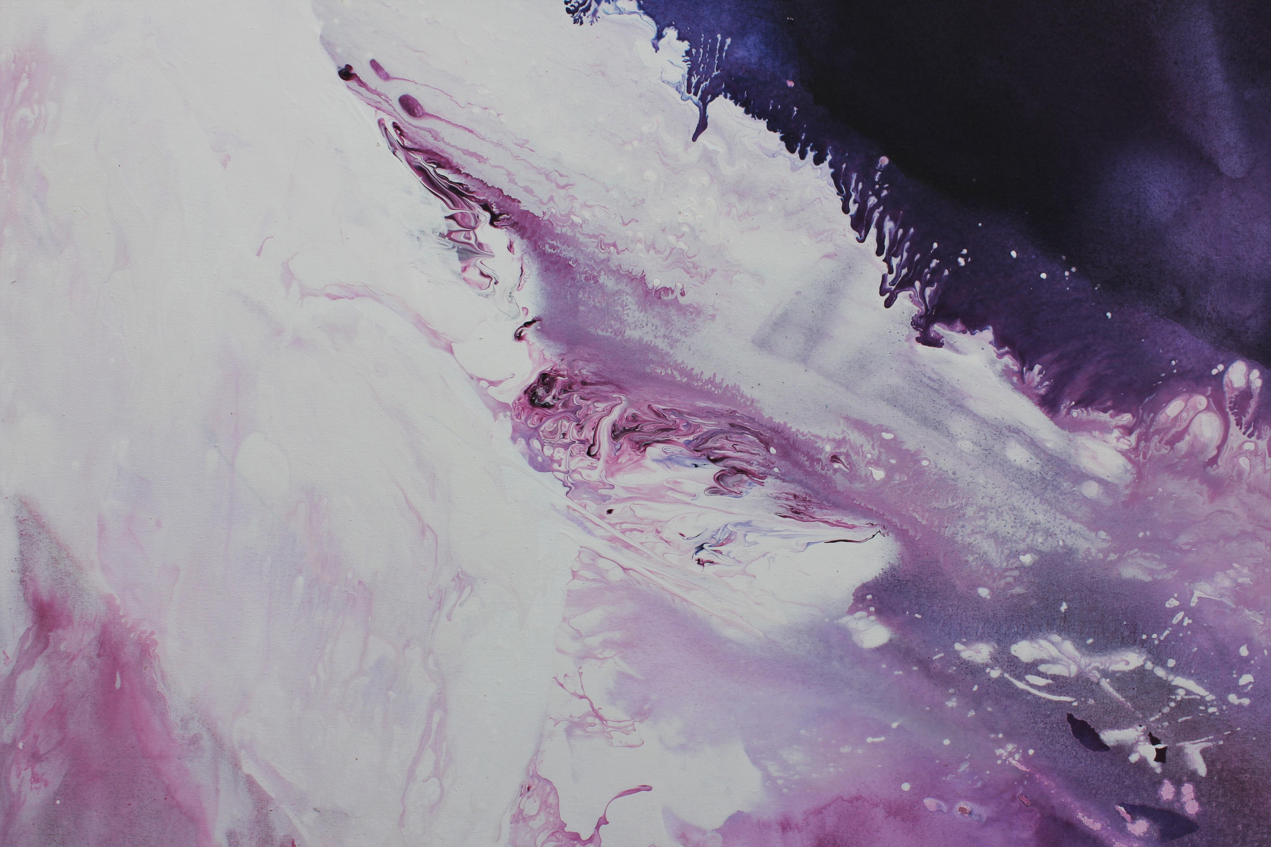 „Carnival Purple“ Expressionistisches Gemälde einer weiblichen Figur (Abstrakter Expressionismus), Painting, von Karen Lastre 