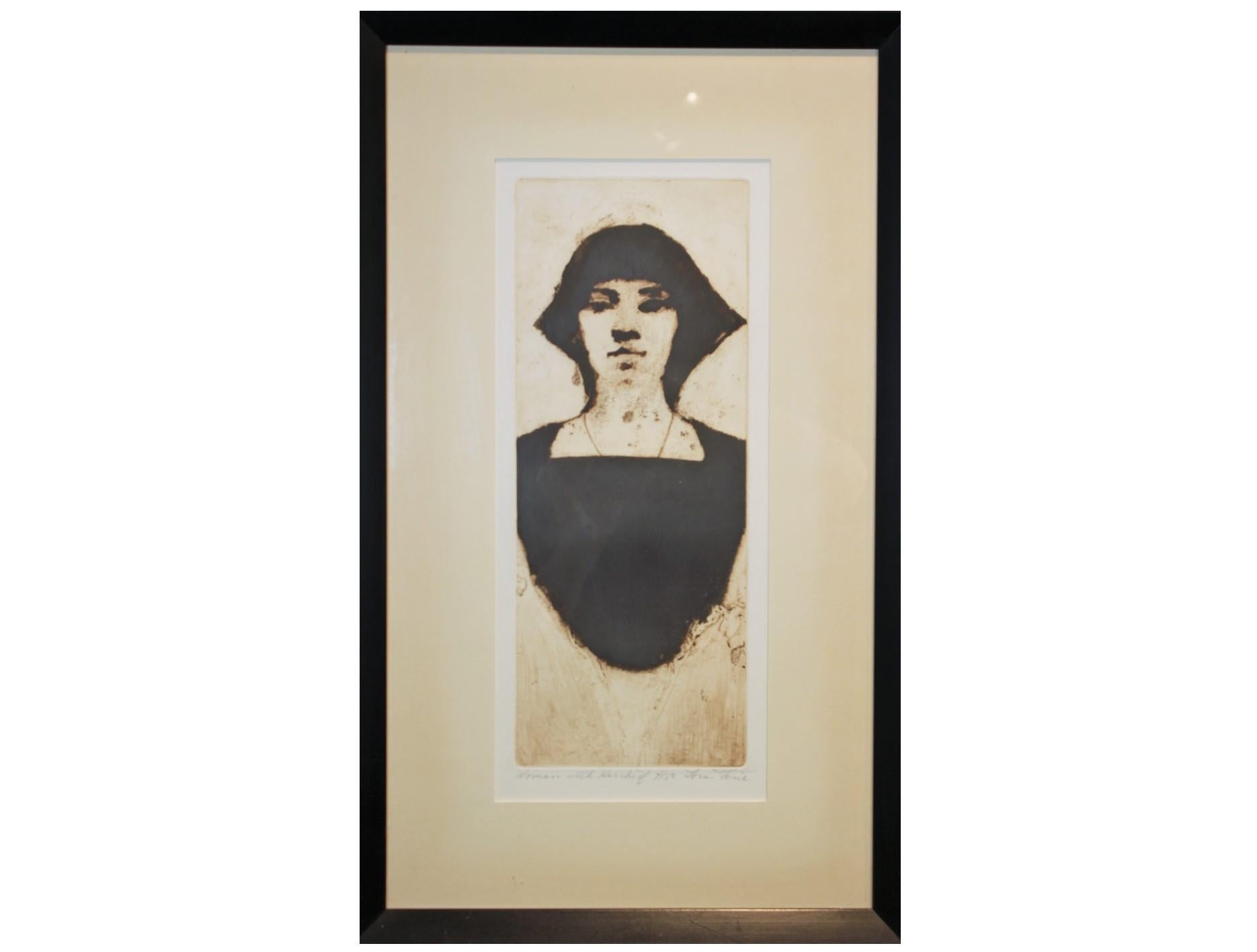 Lois Fine Portrait Print – ""Woman with Kerchief"" Schwarz-weißes Porträt, Auflage 4 von 50