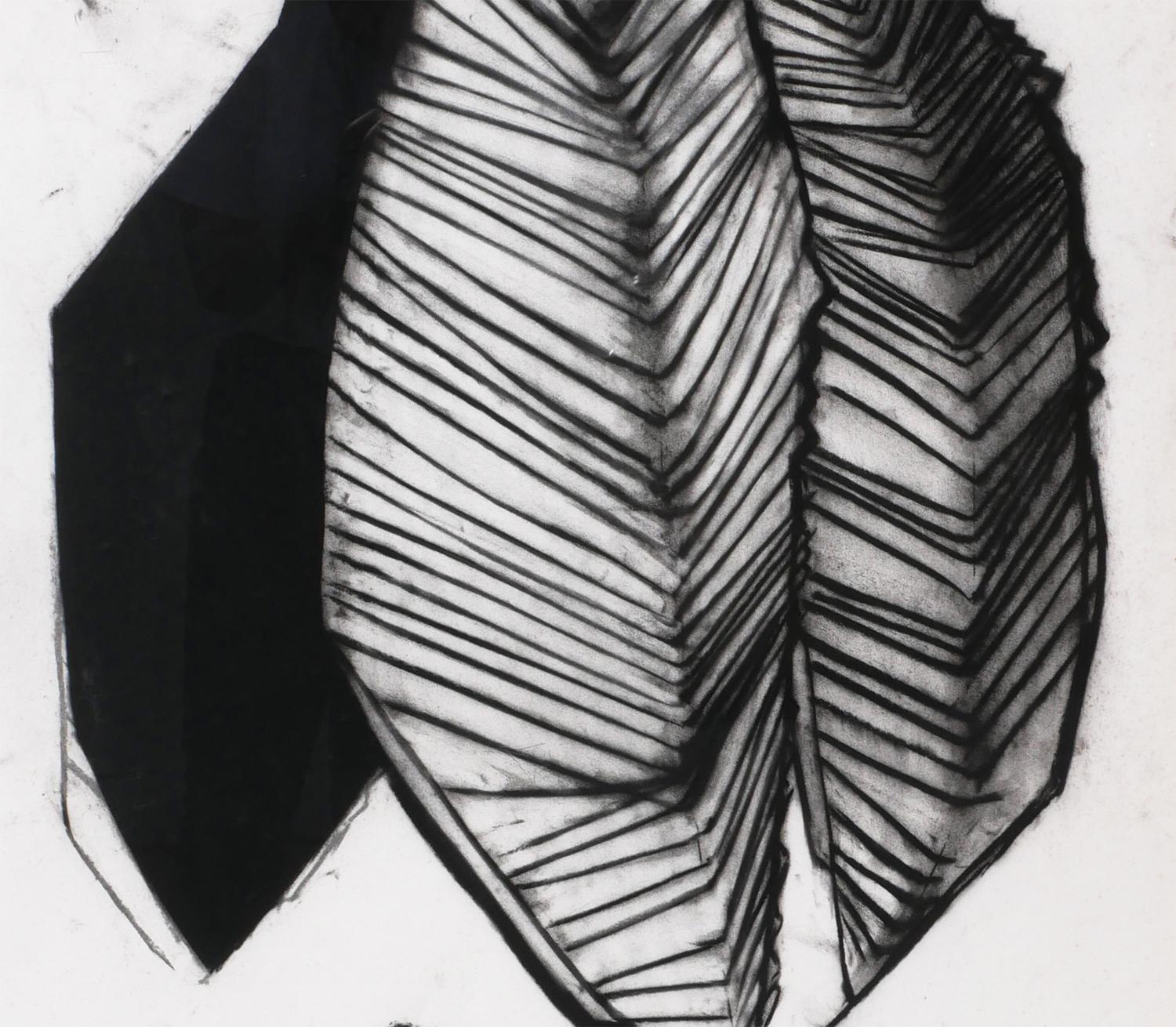 „Fernando's Sleeve“ Schwarze und weiße abstrakte organische Zeichnung in Holzkohle im Angebot 6