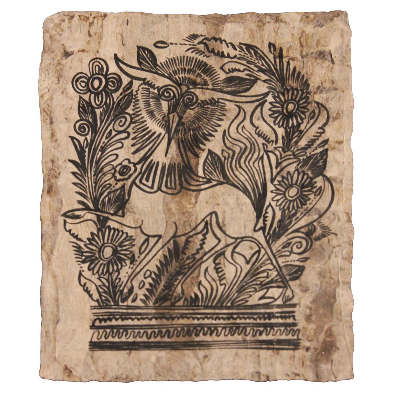 Mythische Skulptur mit Laub, bemalt auf handgefertigtem Papier