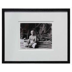 "Uomo nido d'uccello" Baia di Phrang Nga, Thailandia Fotografia figurativa in bianco e nero
