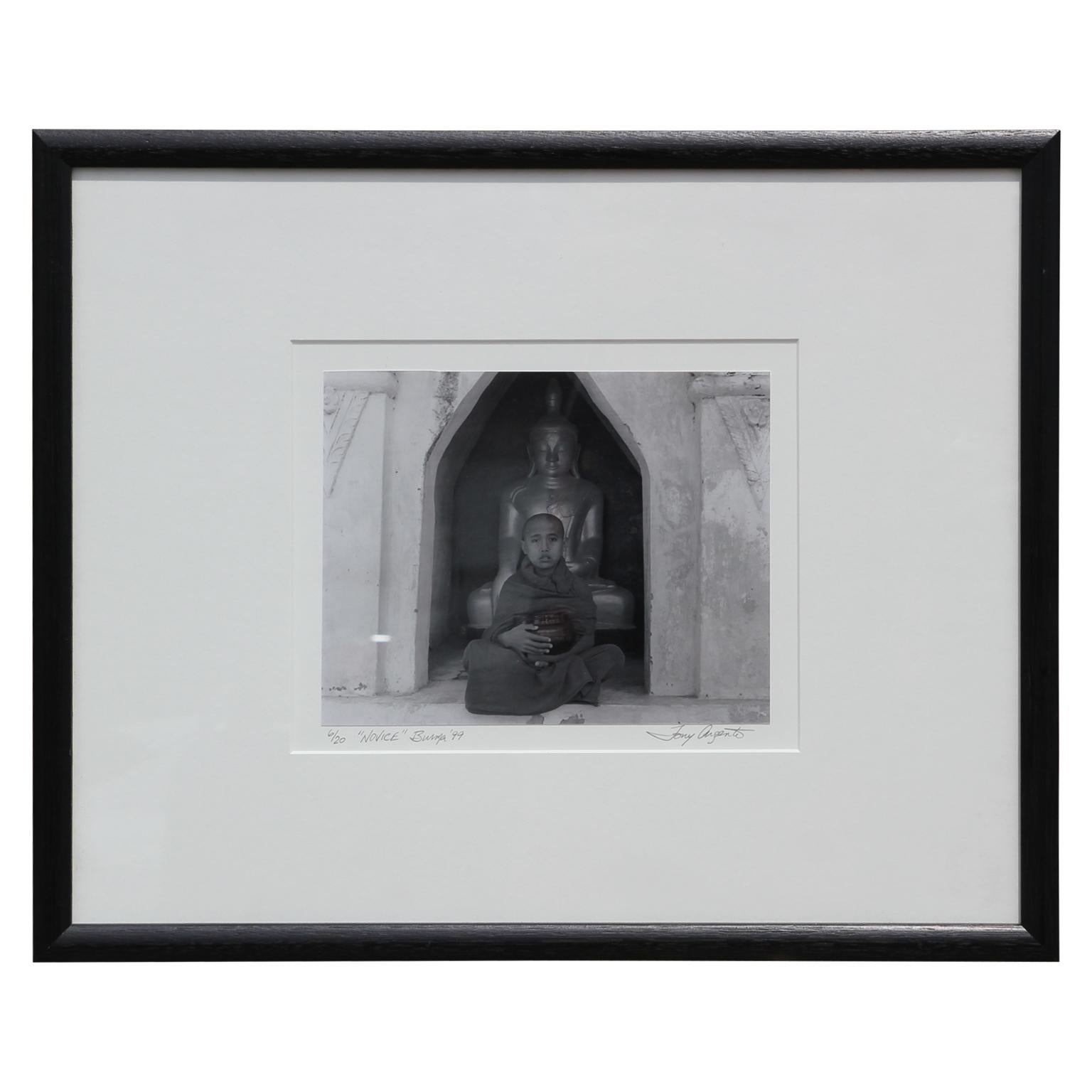 "Novizio" Bagan, Birmania Fotografia architettonica in bianco e nero