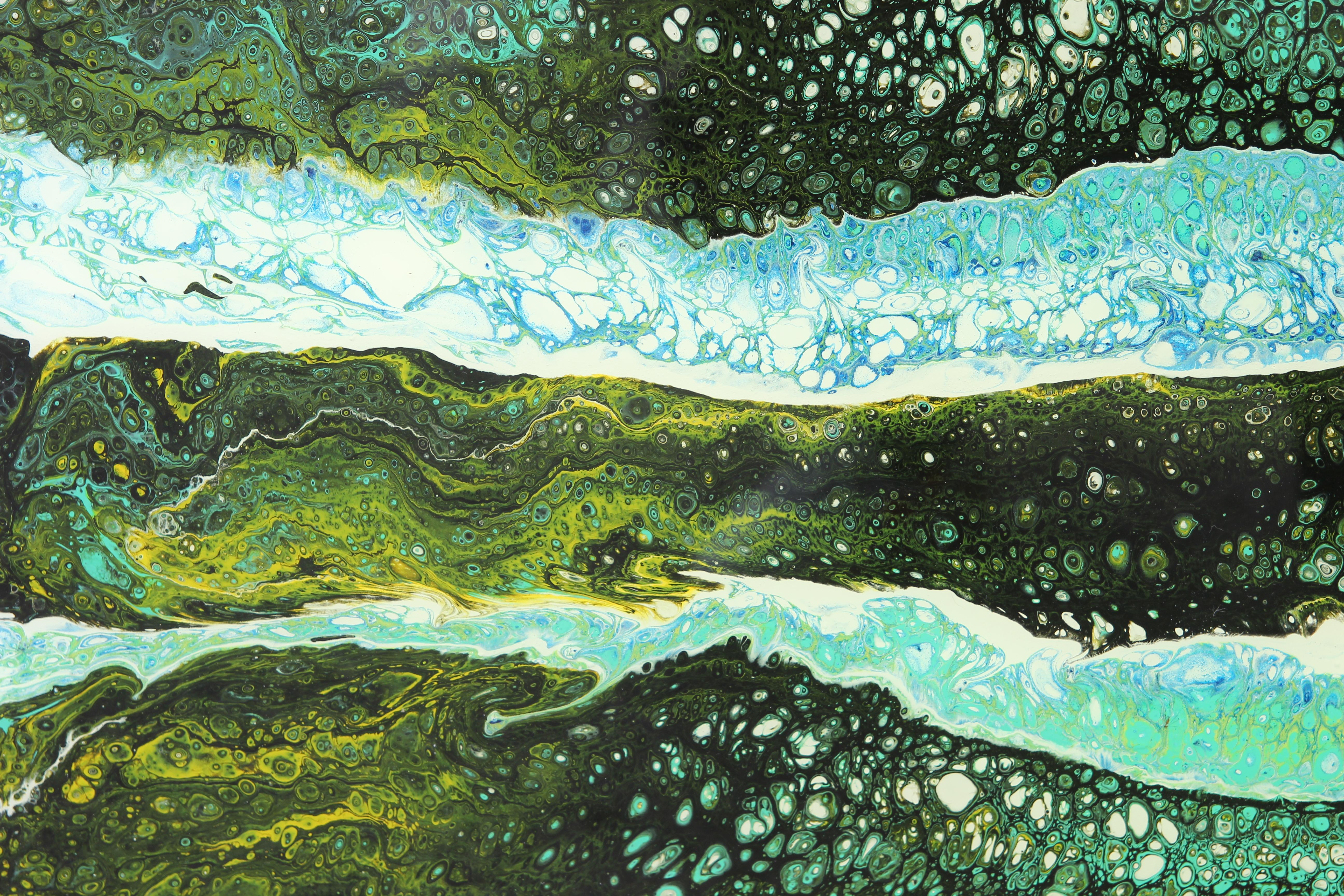 Buntes abstraktes zeitgenössisches fließendes Acryl-Gemälde mit grünen und blauen Linien (Abstrakt), Painting, von Stephen Alaniz