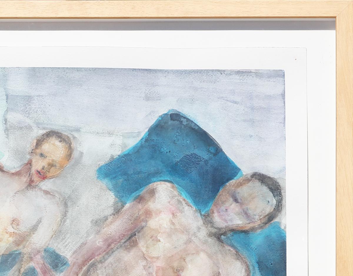 Hellblau getöntes, homoerotisches, figuratives Aquarell des zeitgenössischen Künstlers Steve Louis aus Houston, Texas. Das Werk zeigt zwei nackte Männer, die sich in einer intimen, sinnlichen Position auf einem blauen Bett ausstrecken. Derzeit in