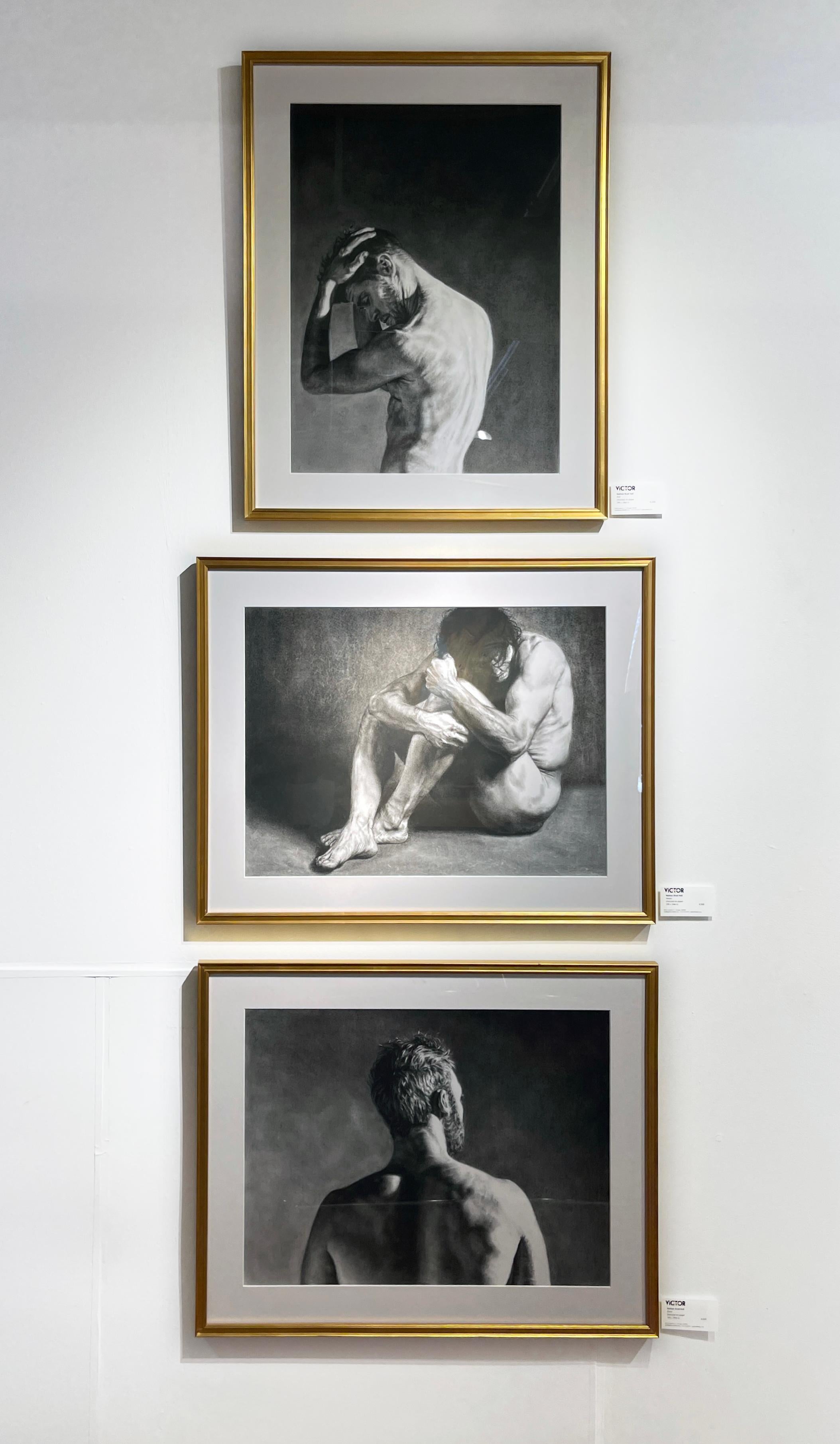 Haven - Original Charcoal on Paper Nude Figure Drawing, Gold Frame im Angebot 5