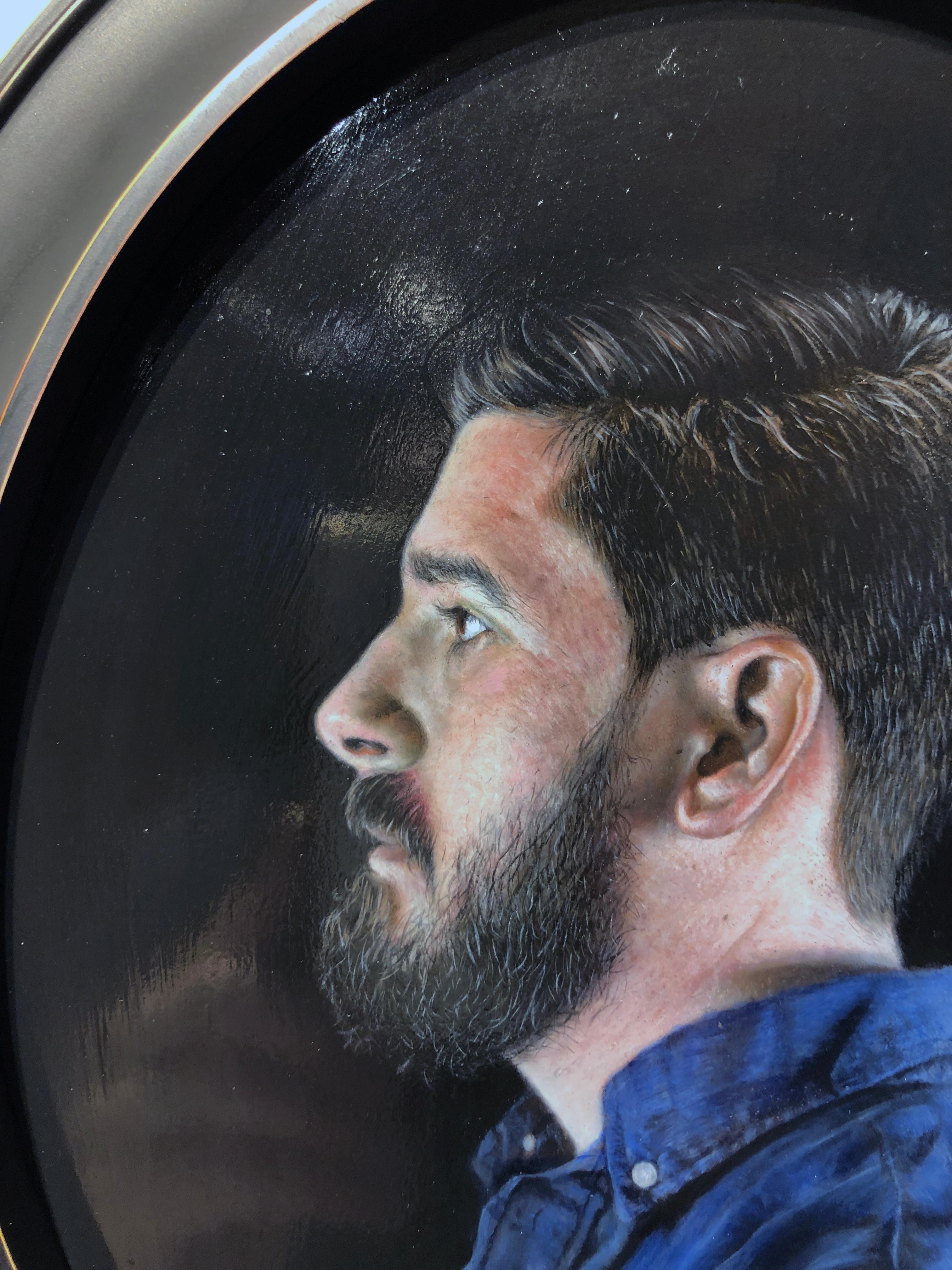 The Artist in Profile - Oval Shaped Portrait Painting in Extraordinary Detail For Sale 3