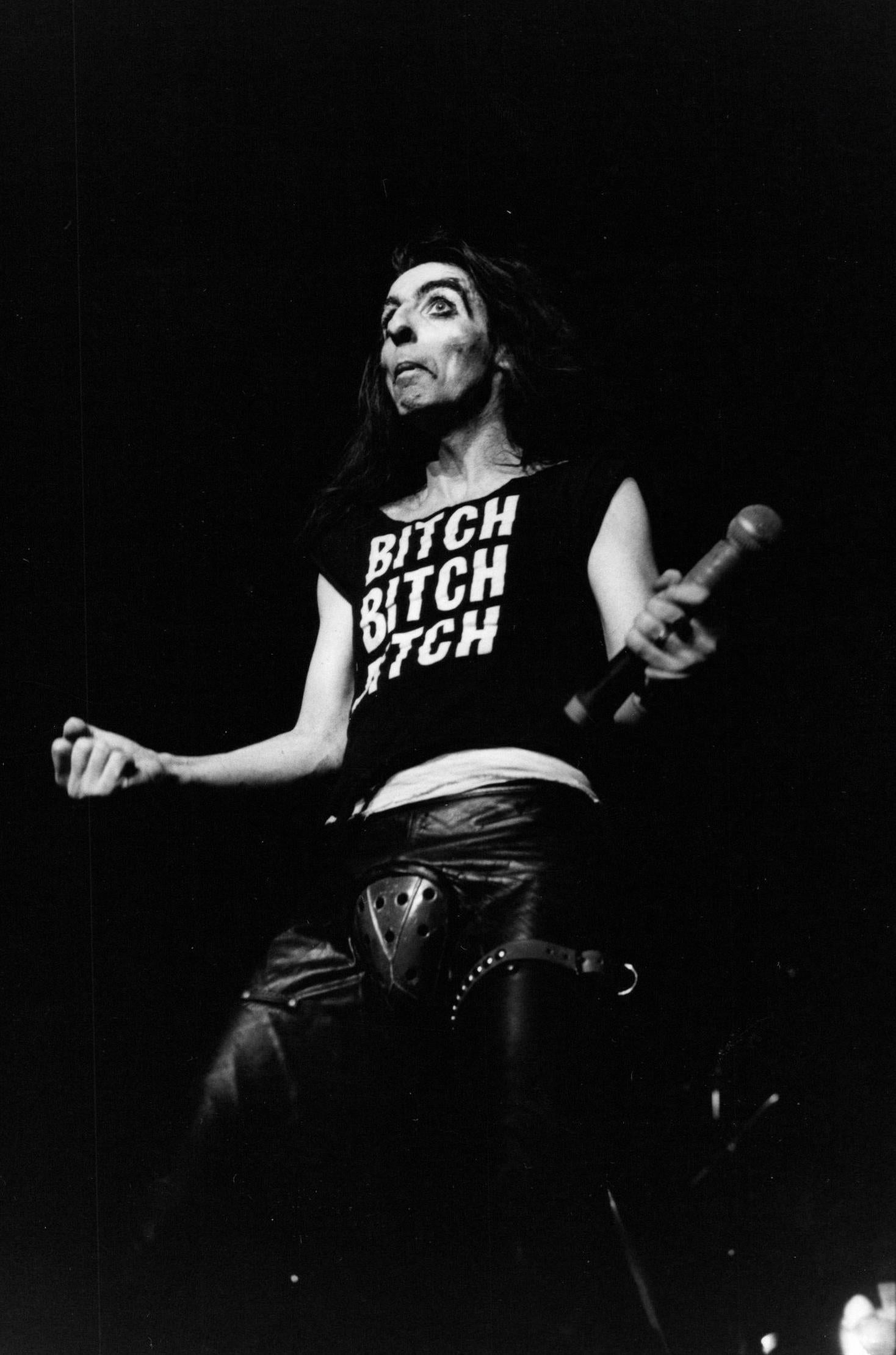 George Bodnar Portrait Photograph - Alice Cooper Performing with Microphone in Hand Vintage Original Photograph