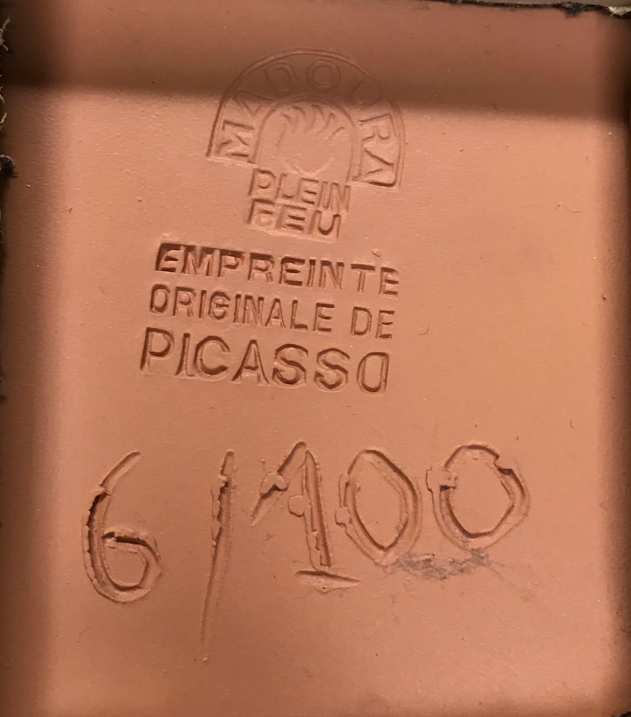 Pablo Picasso, flüchtige Haarfrau, Tonplakette im Angebot 2