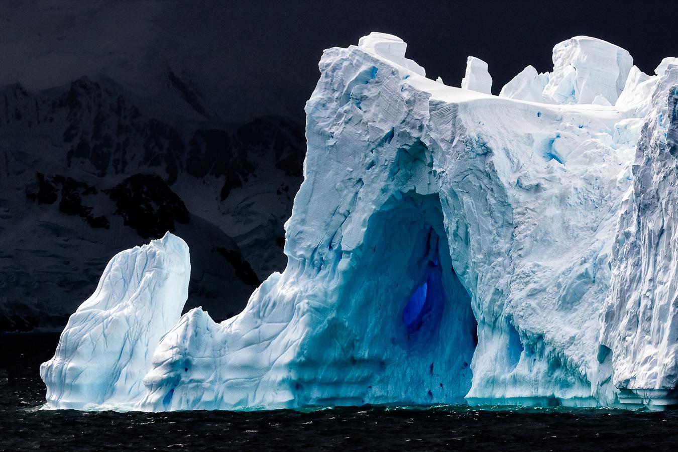 Stefan Unger Landscape Photograph - Antarctic Iceberg 4