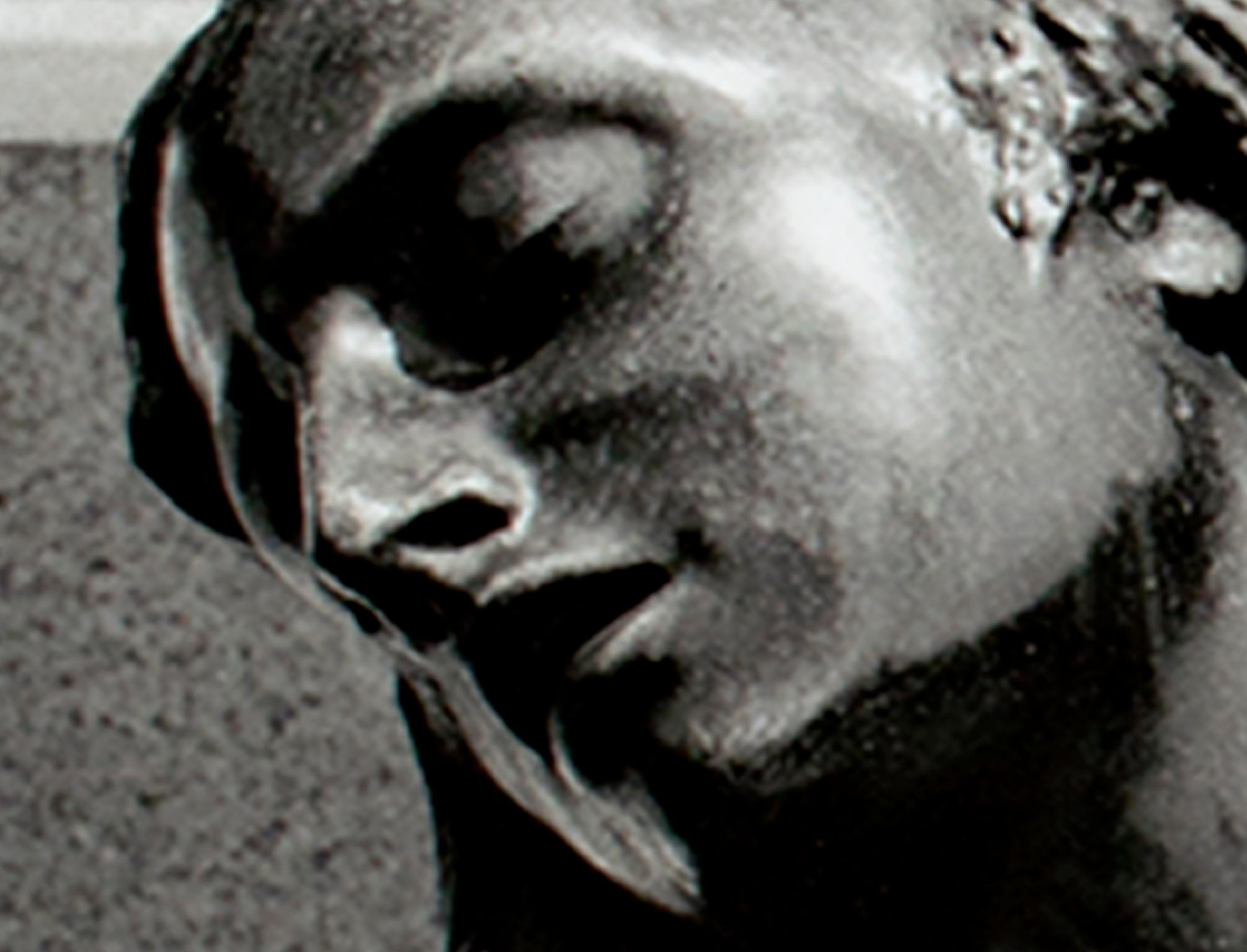 Statue nue « Milan, Italia » imprimée à la gélatine argentique signée par Philip Krejcarek en vente 2