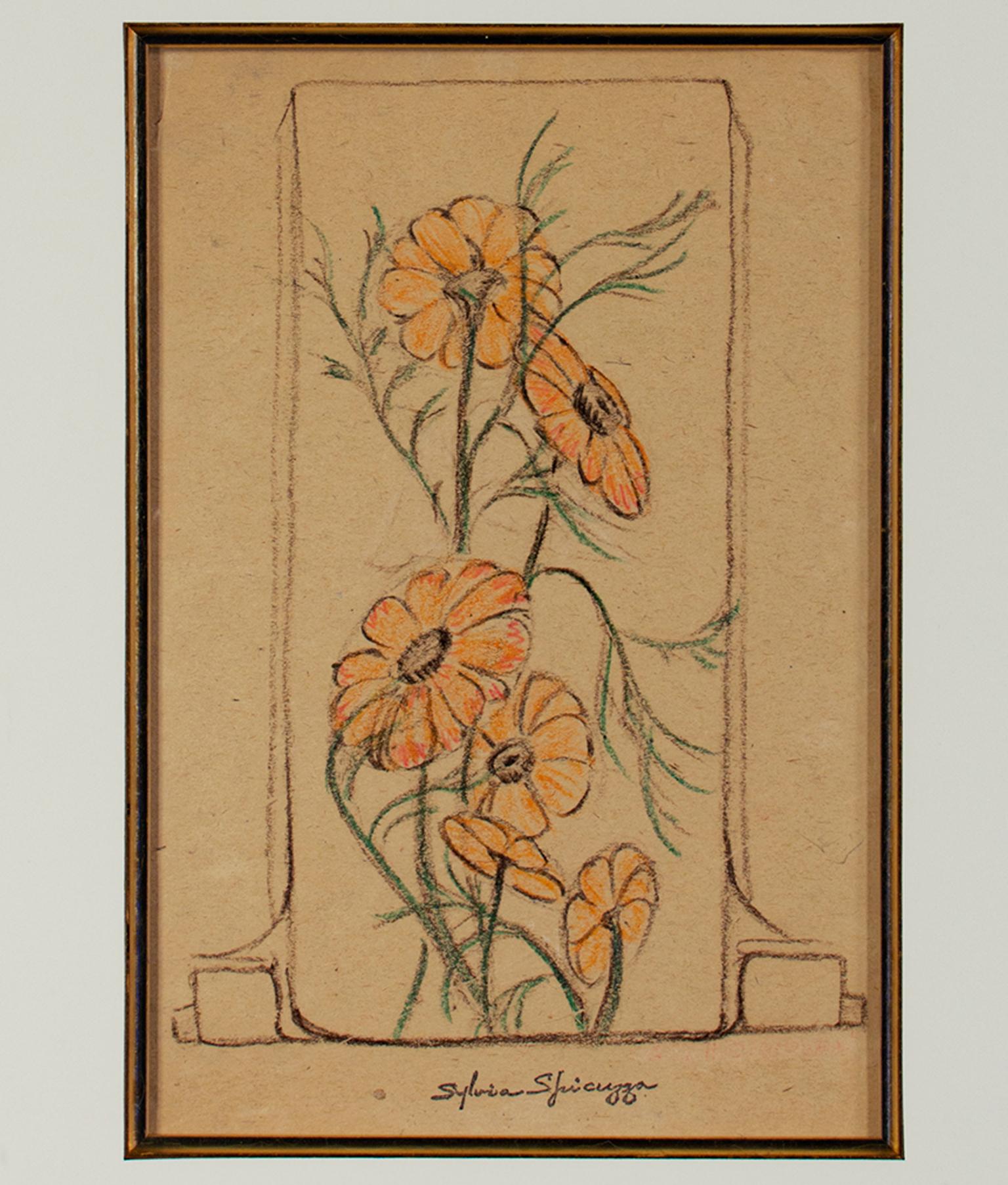 "Art Deco Daisies" ist eine originale Buntstiftzeichnung auf braunem Papier von Sylvia Spicuzza mit einer gestempelten Signatur am unteren Rand in der Mitte. Eingerahmt von zarten Linien erheben sich die orangefarbenen Gänseblümchen vom unteren
