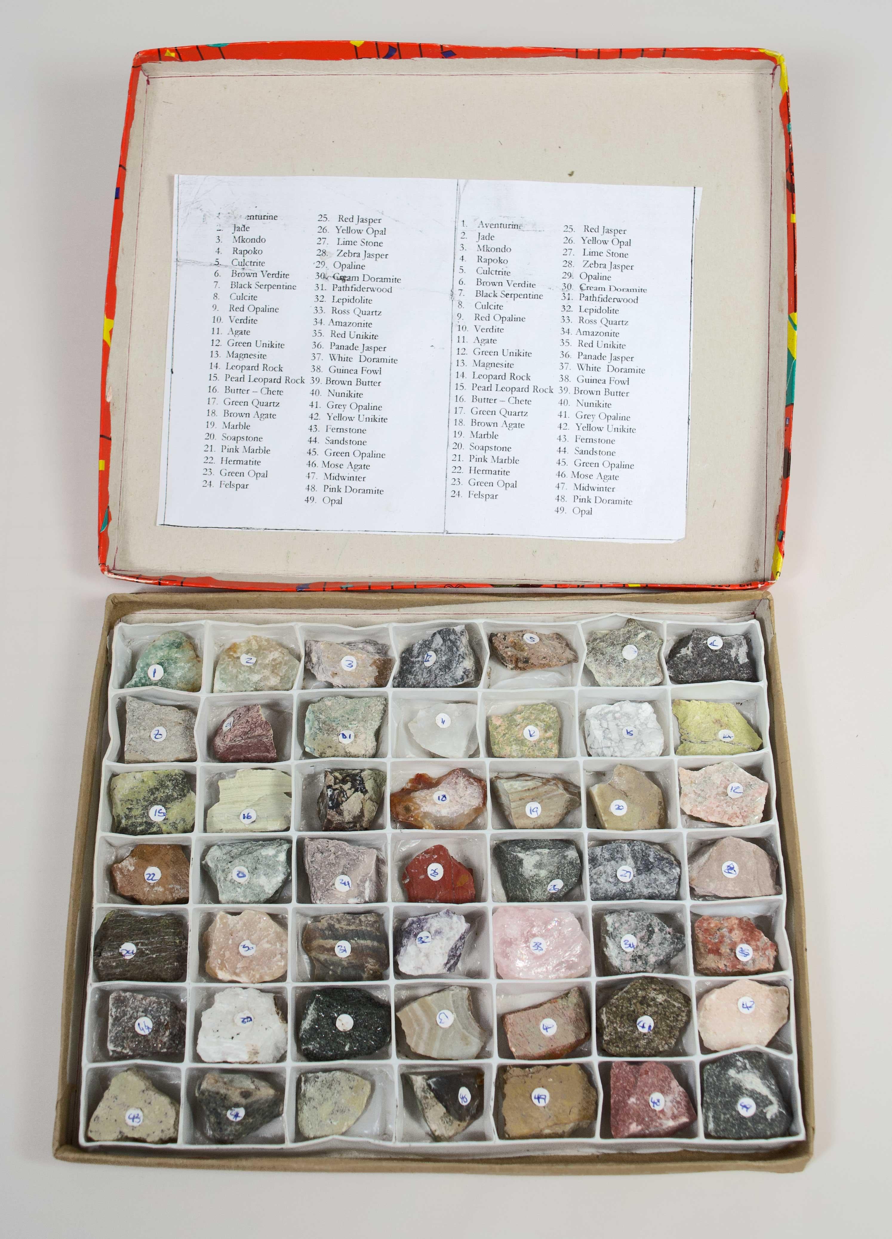 49 Shona Stone Samples with Specimen Box For Sale 1