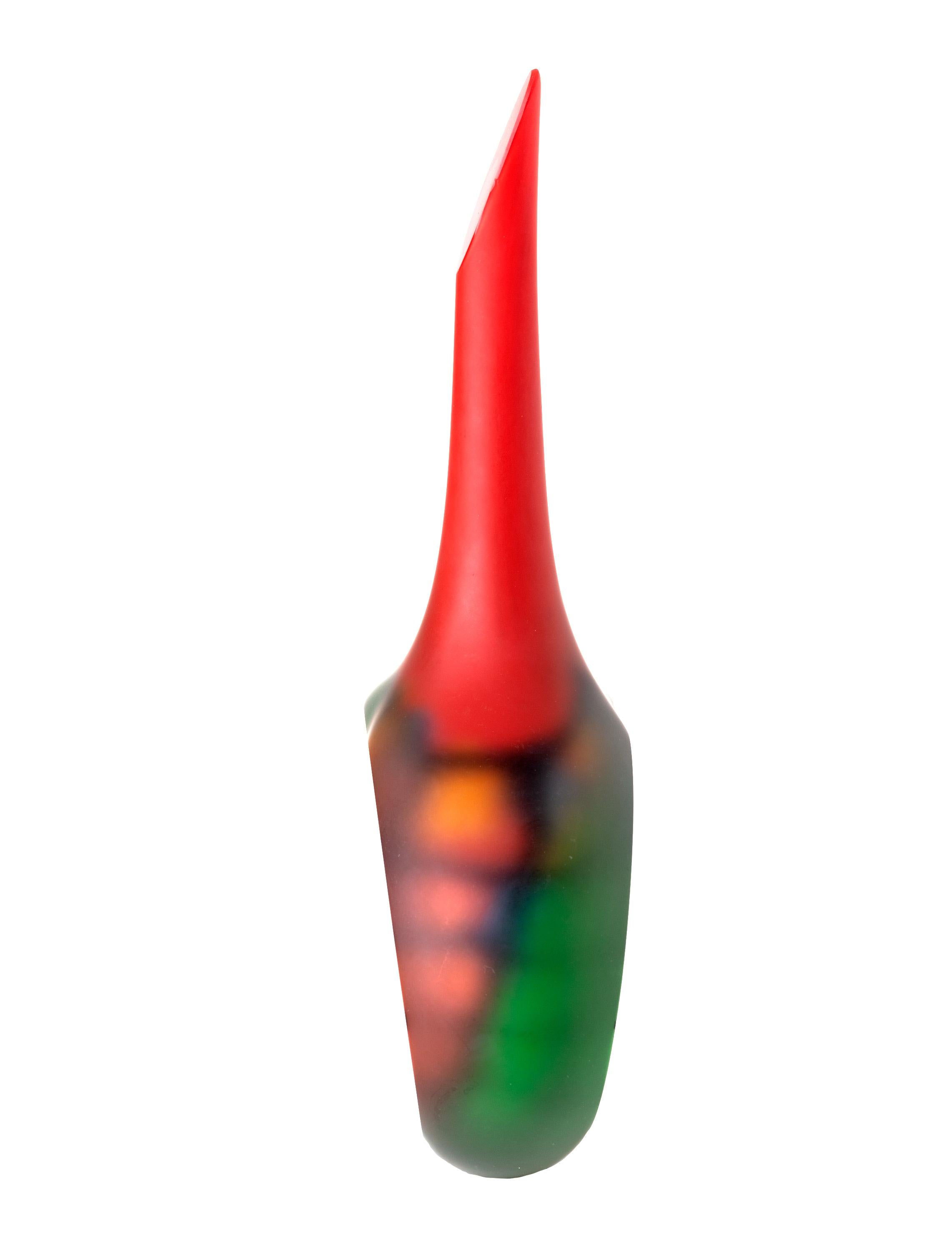 Verre soufflé à la main « Solid Red Bottle » signé par Ioan Nemtoi en vente 1