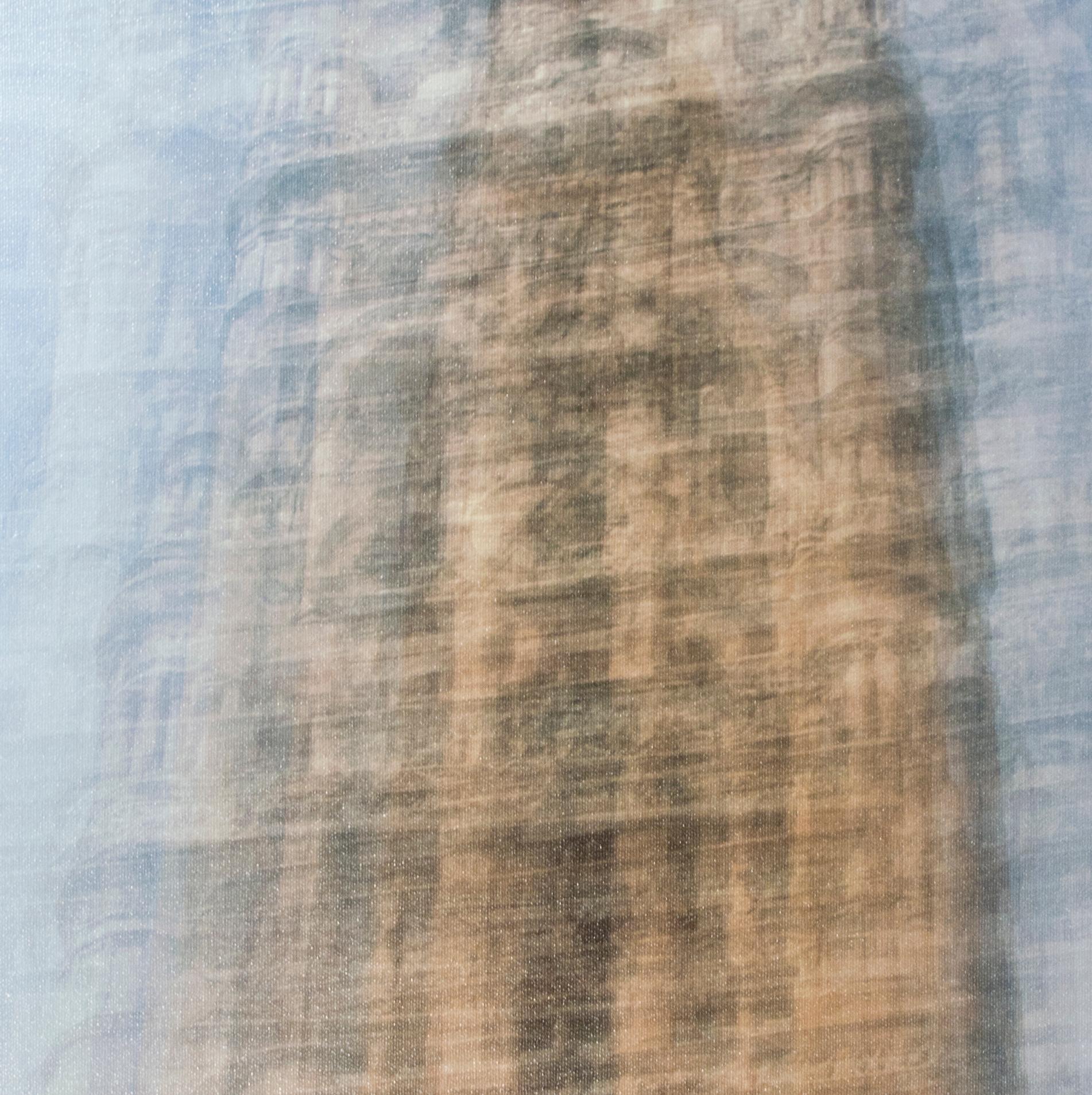 Photographie abstraite contemporaine de paysage architectural gratte-ciel en vente 1