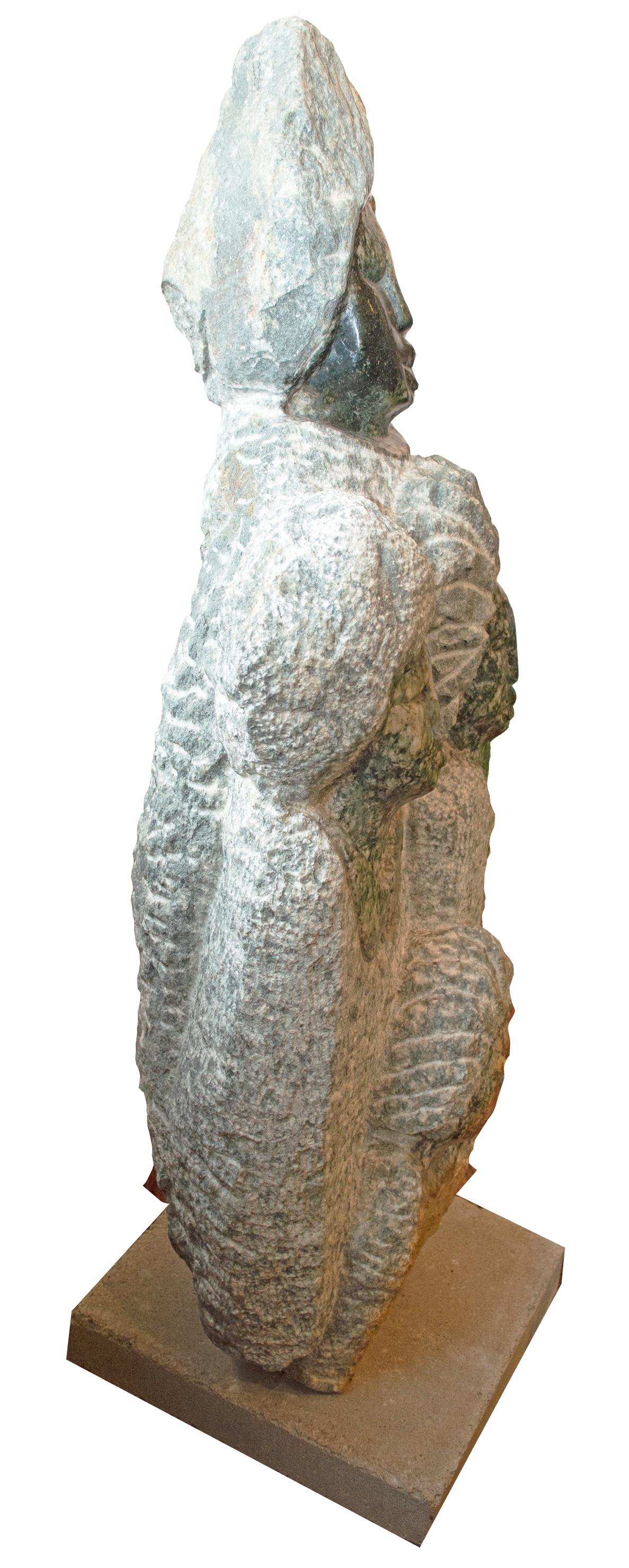 Sculpture originale en pierre Shona signée « Family » par Wonder Mazhindu Bumhira en vente 1