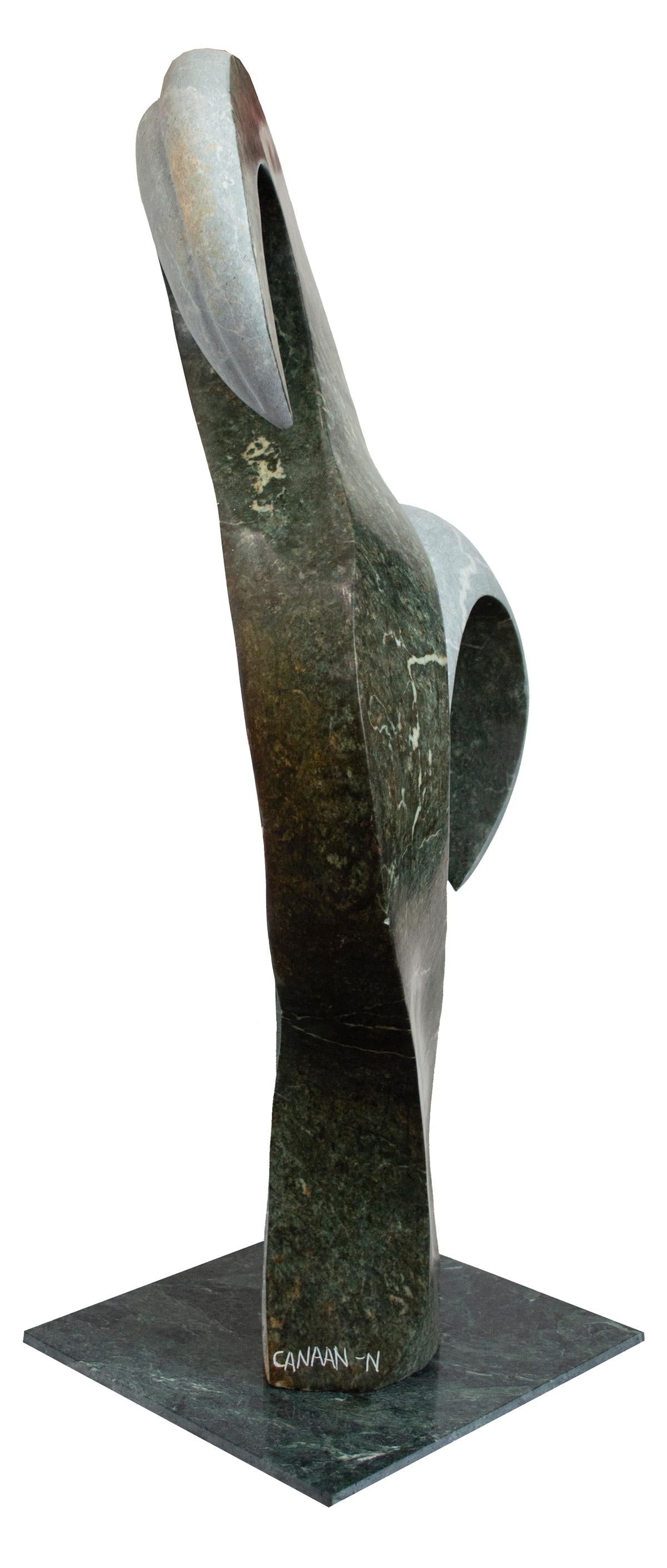 'Flor floreciente' escultura original de serpentina opalina firmada por Canaan Ngandu en venta 1