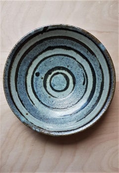 Plat (poterie japonaise:: Bernard Leach)