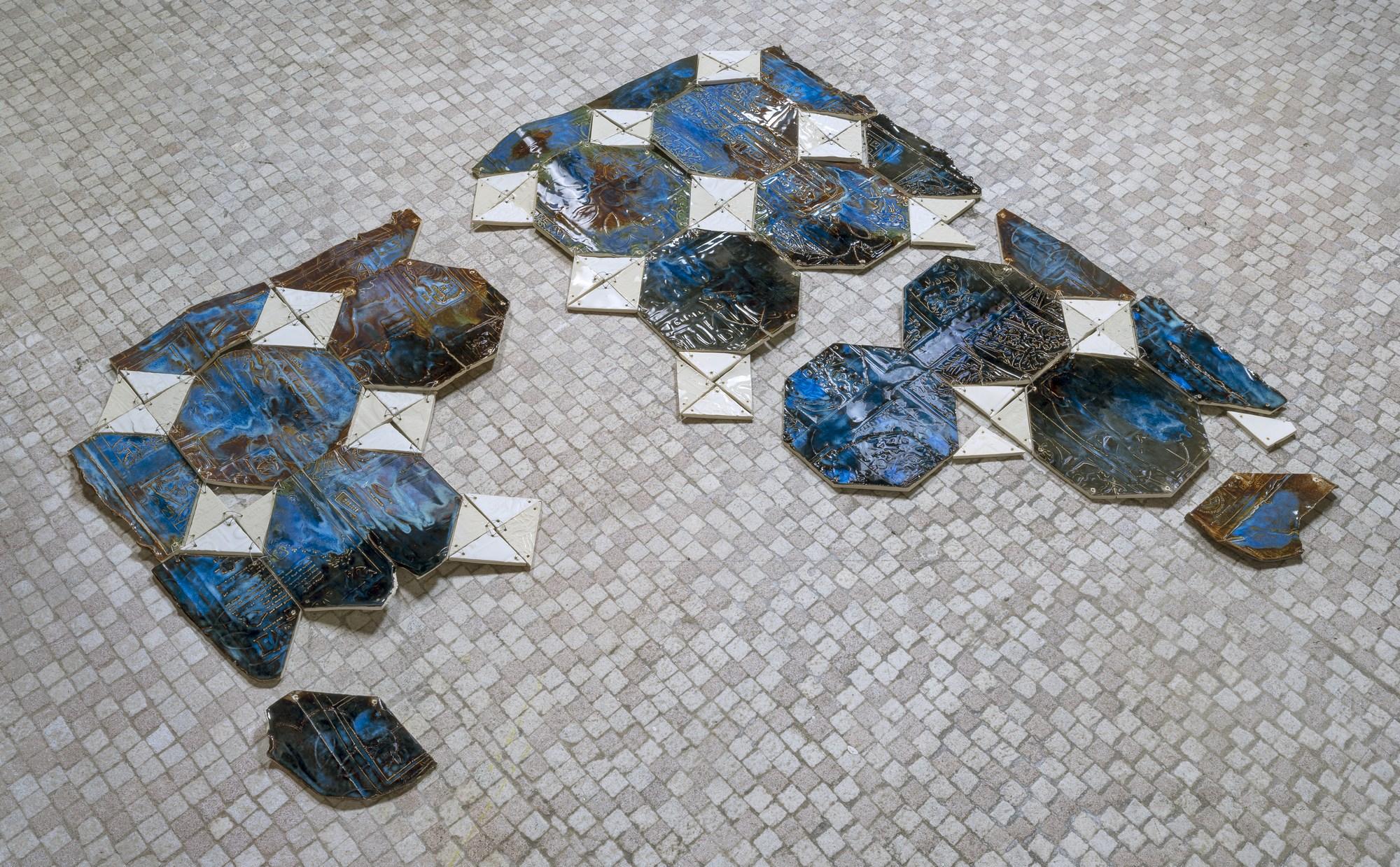 Rachel Hubbard Kline Abstract Sculpture - Snowball