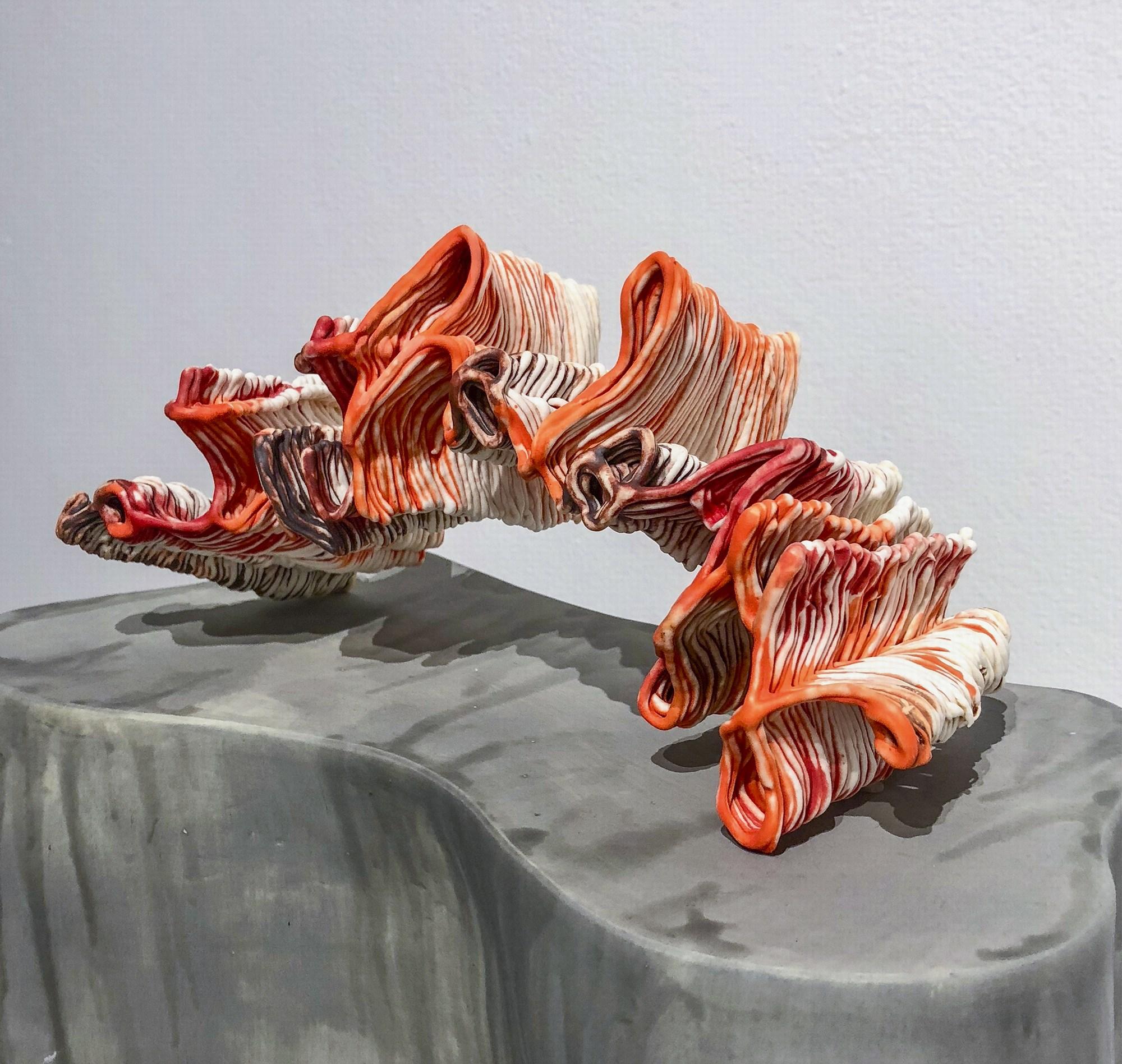 La vérité - Géométrique abstrait Sculpture par Stephanie Lanter