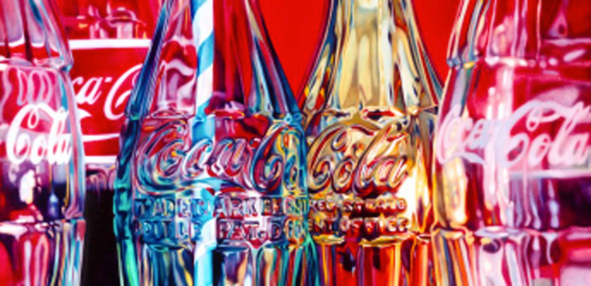 Coca cola y pajita rayada, naturaleza muerta pop art serigrafía roja, arte coca cola - Print de Kate Brinkworth