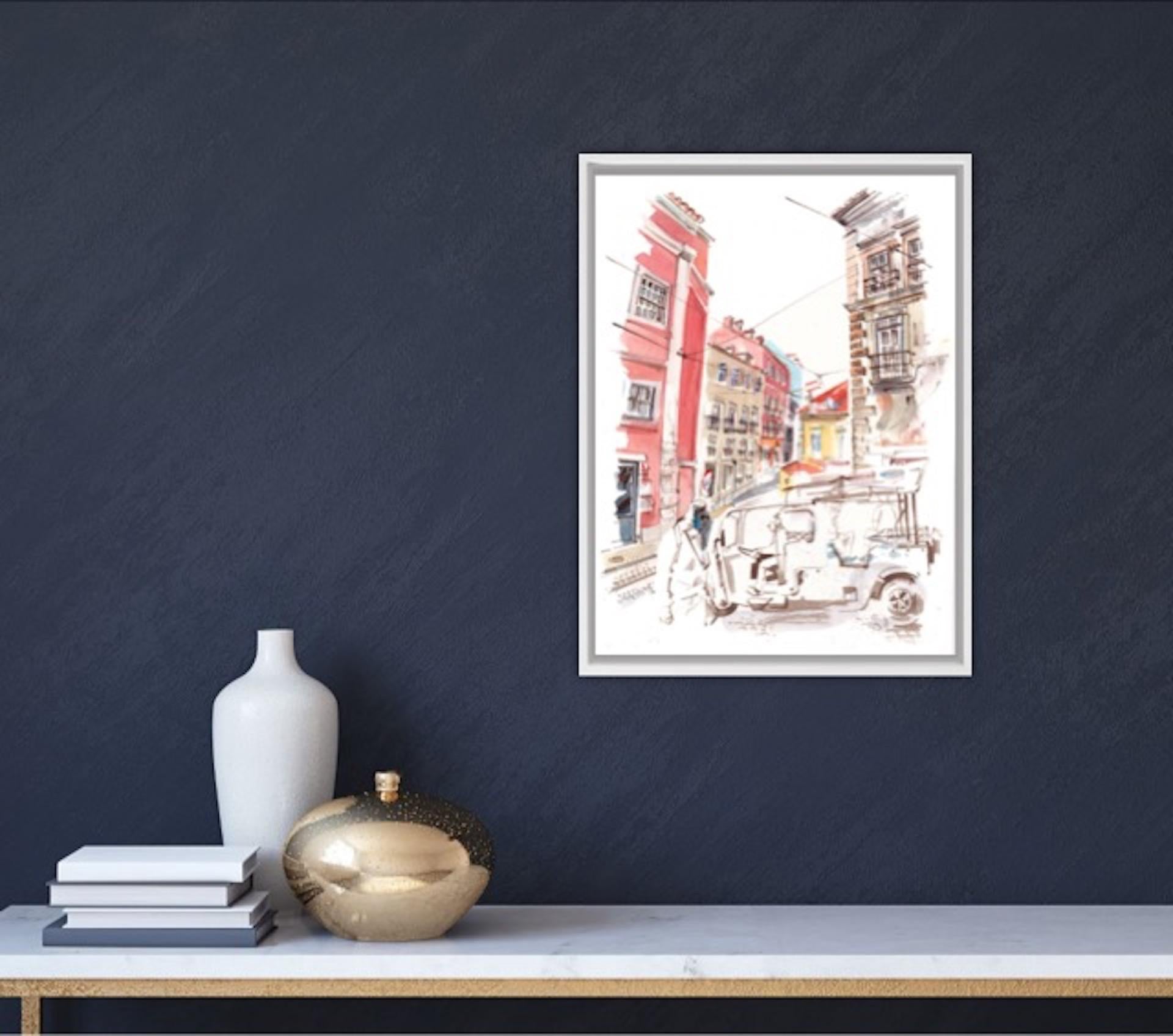Street de Lisbonne parARY WING, Art architectural, peinture à l'aquarelle, traditionnel - Beige Abstract Painting par Gary Wing