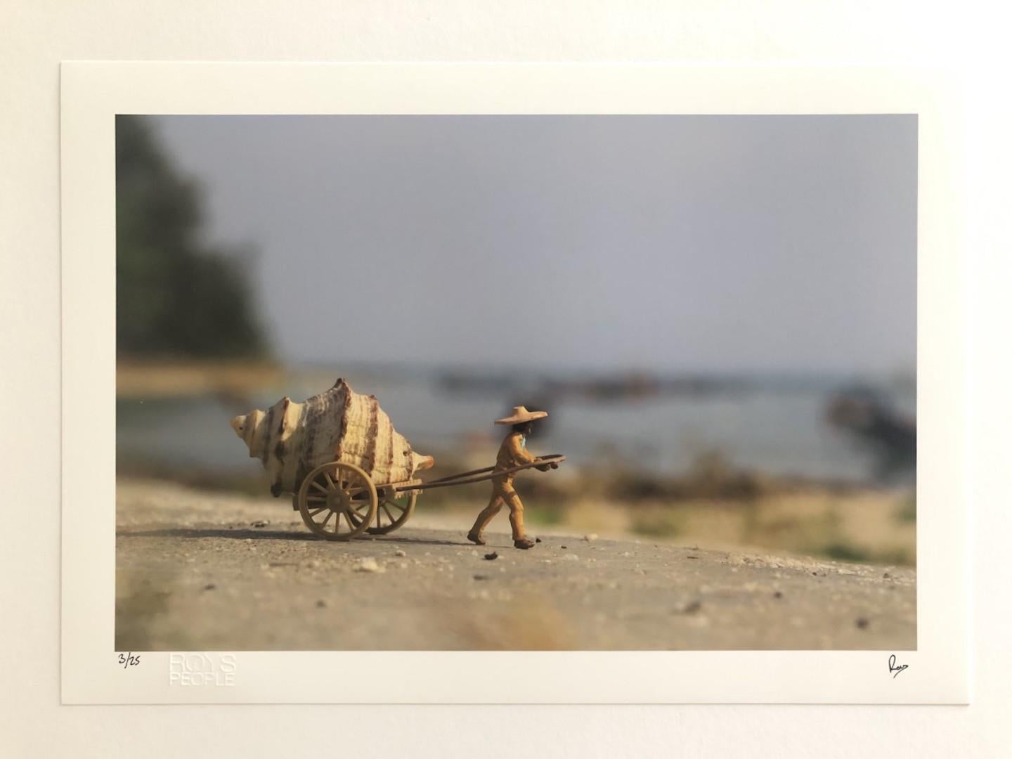 Roy’s People
He Sells Sea Shells
Photographic Print
Fuji Pearl Archival print
Image Size: 30 cm x 42 cm x 0.2 cm
Sold unframed
Free Shipping
(Please note that in situ images are purely an indication of how a piece may look).

Photographic print