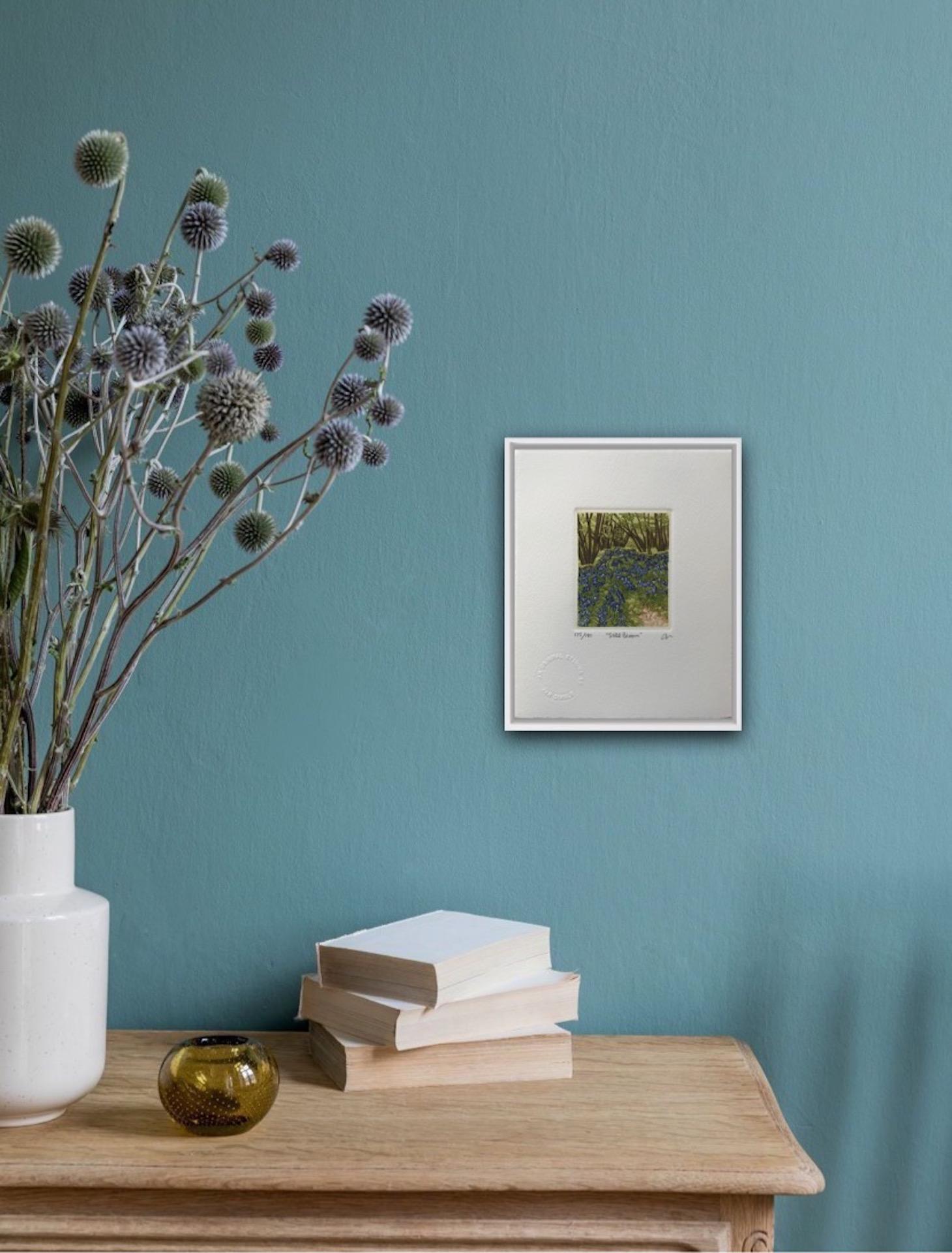 Jan Dingle, Still Bloom, Grabado al aguafuerte de edición limitada, Arte del bosque, Arte en línea en venta 4